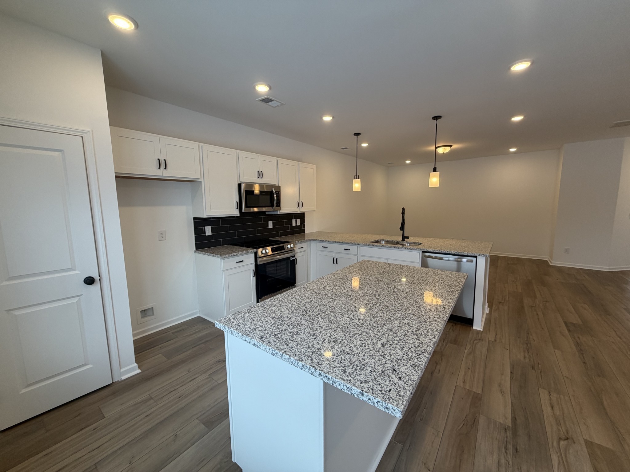 131 Yarrow Loop