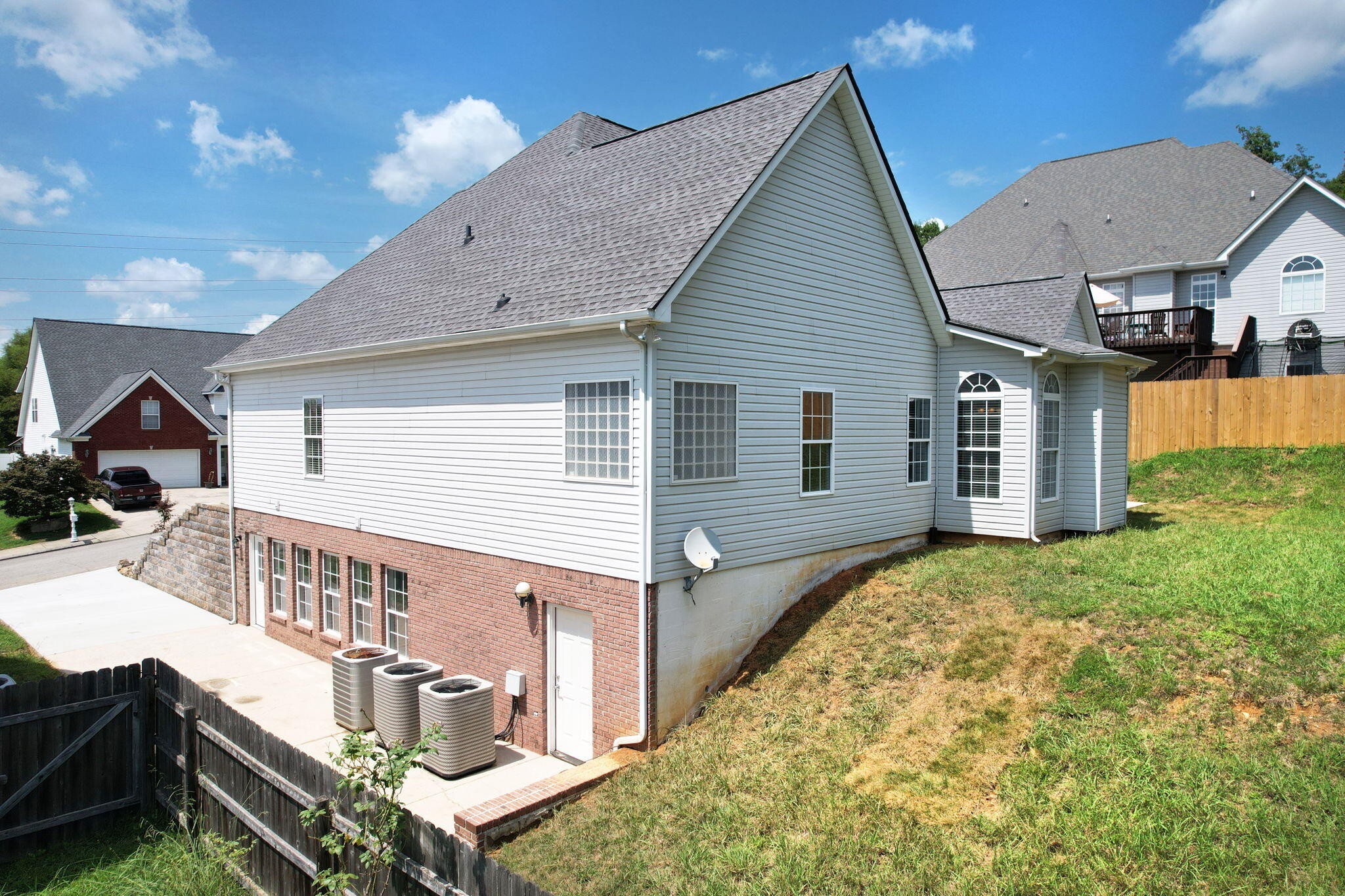 2266 Red Tail Lane
