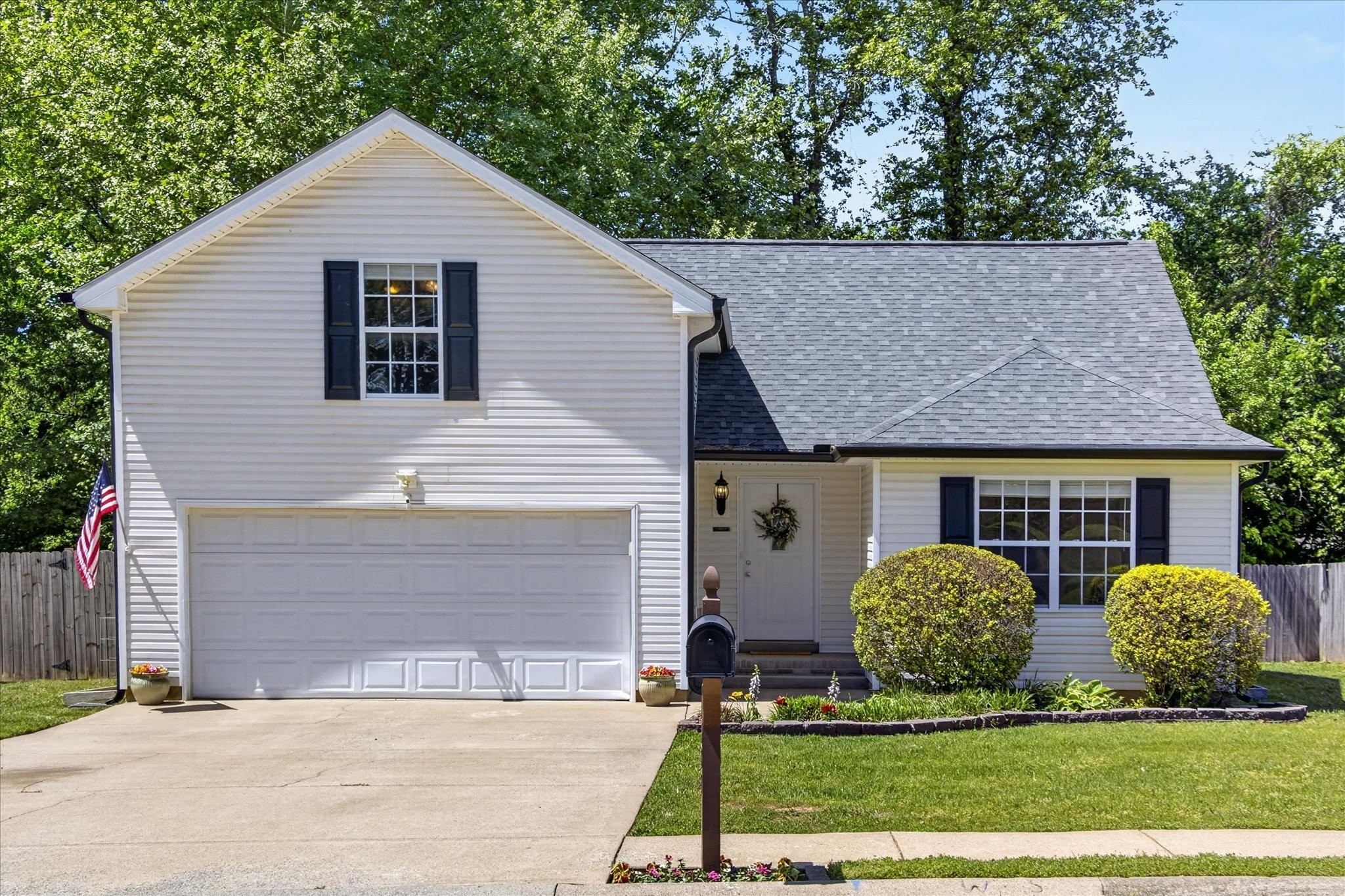 1481 Mutual Dr