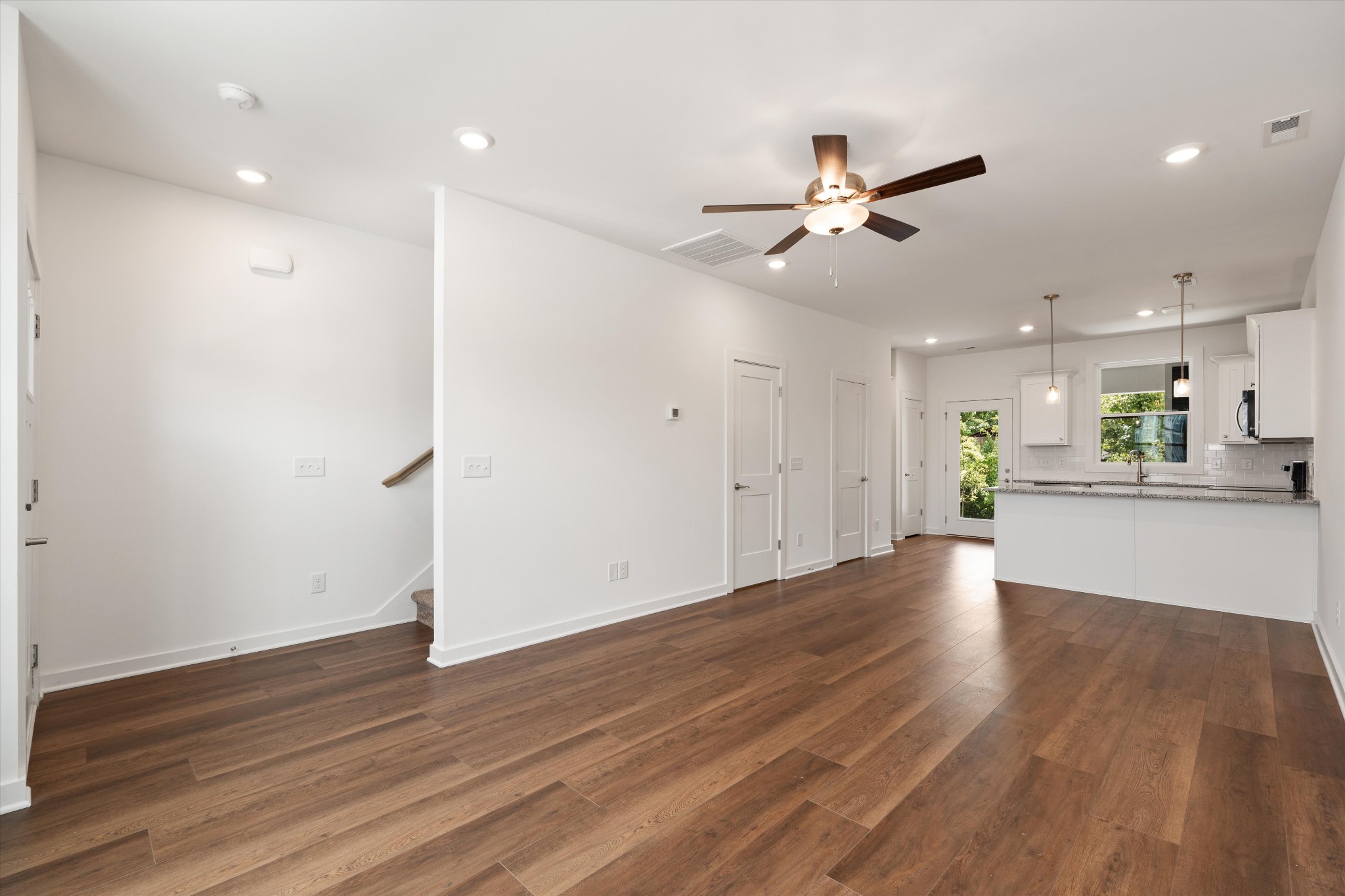 1170 S Dickerson Rd