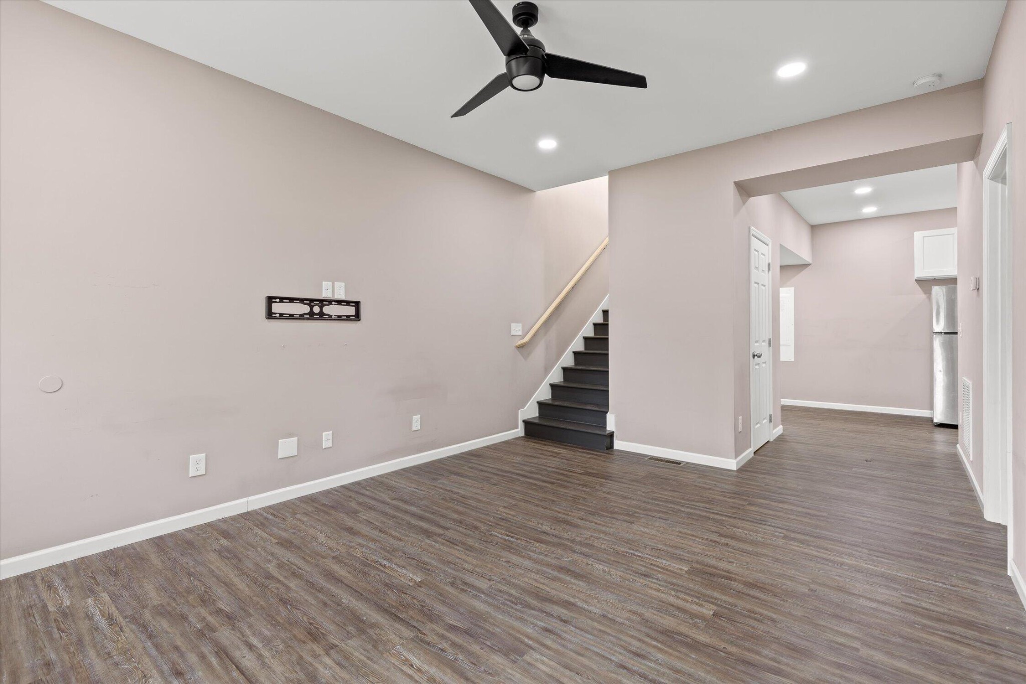 3915 Meadow Lane