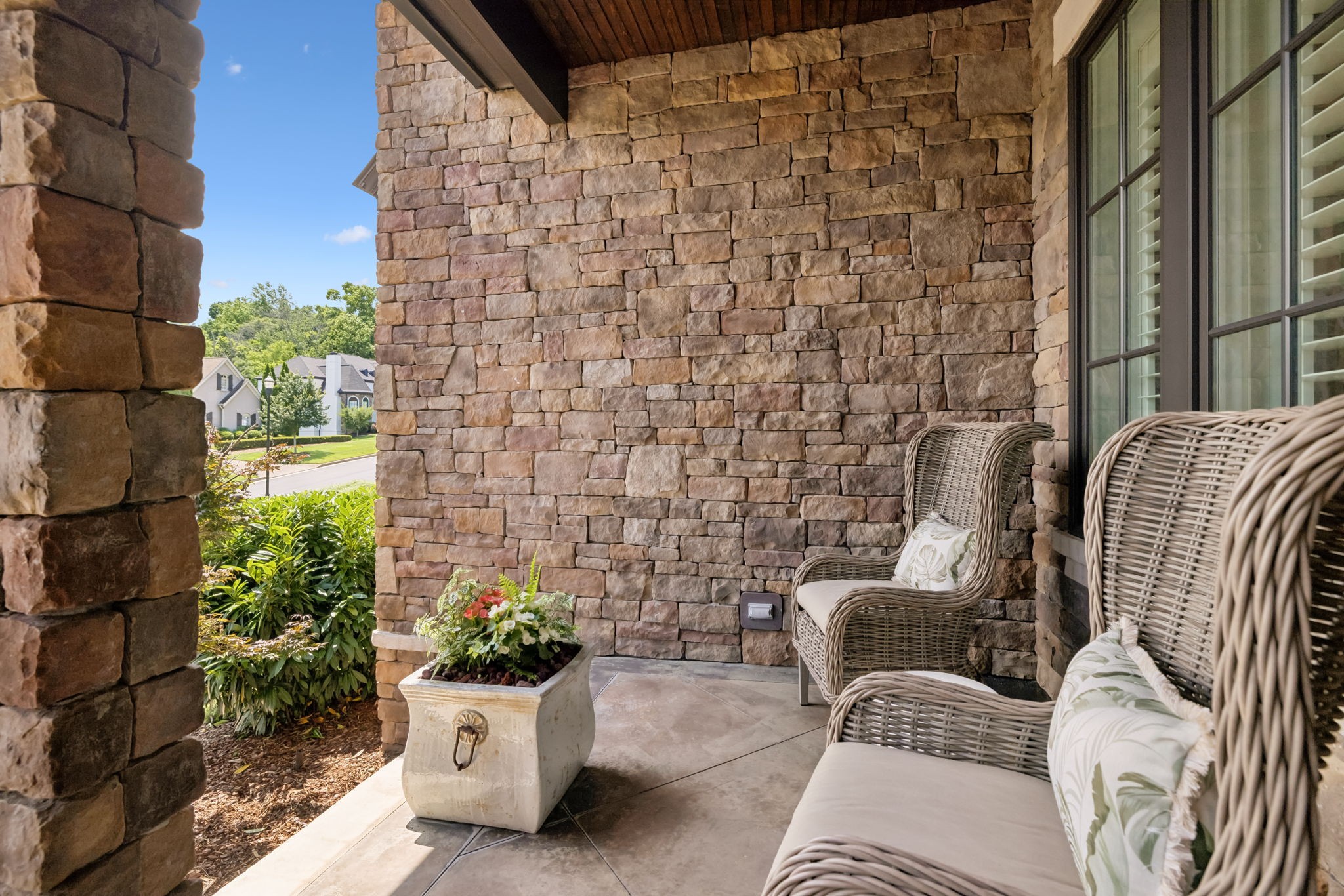 14 Ironwood Ln