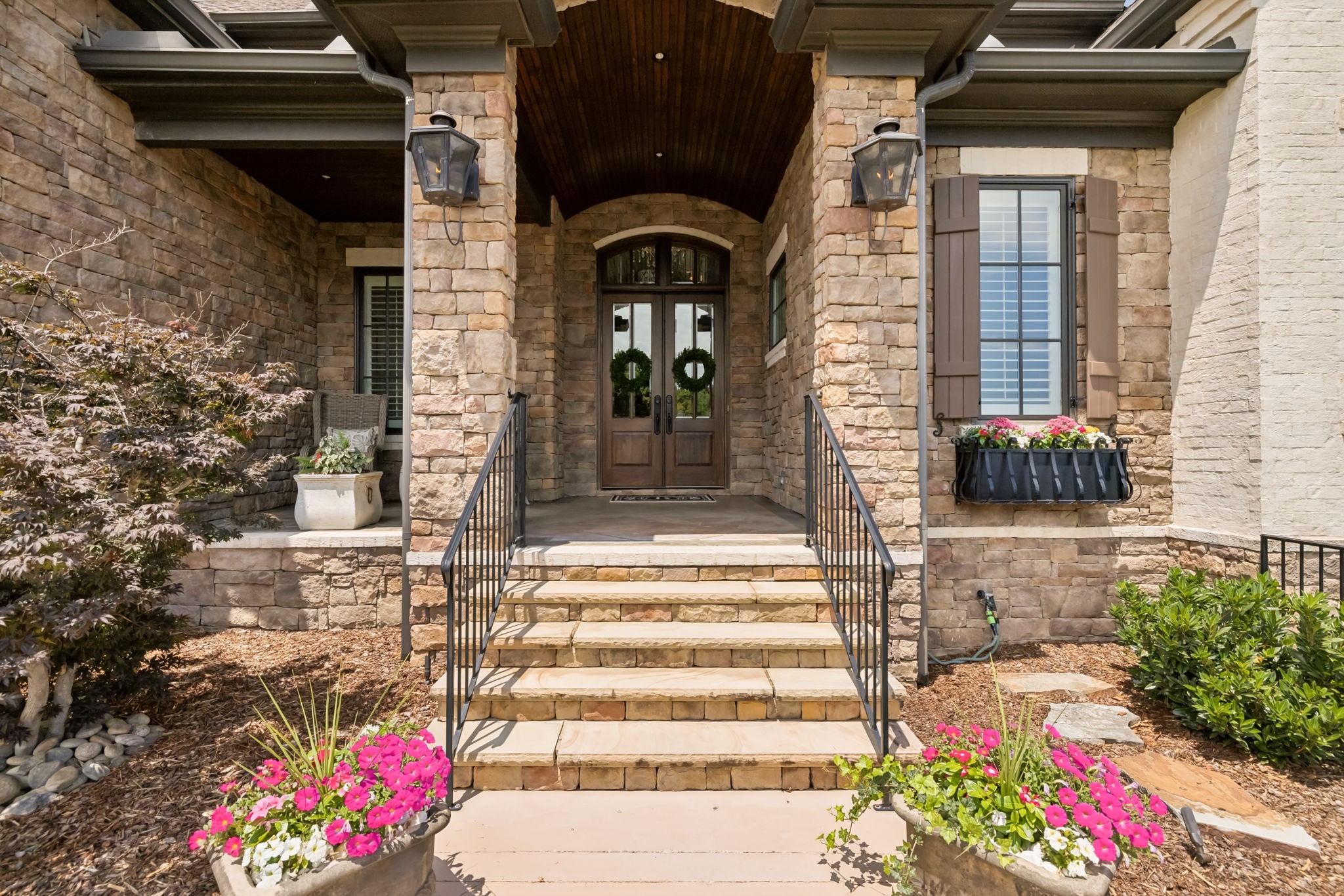 14 Ironwood Ln