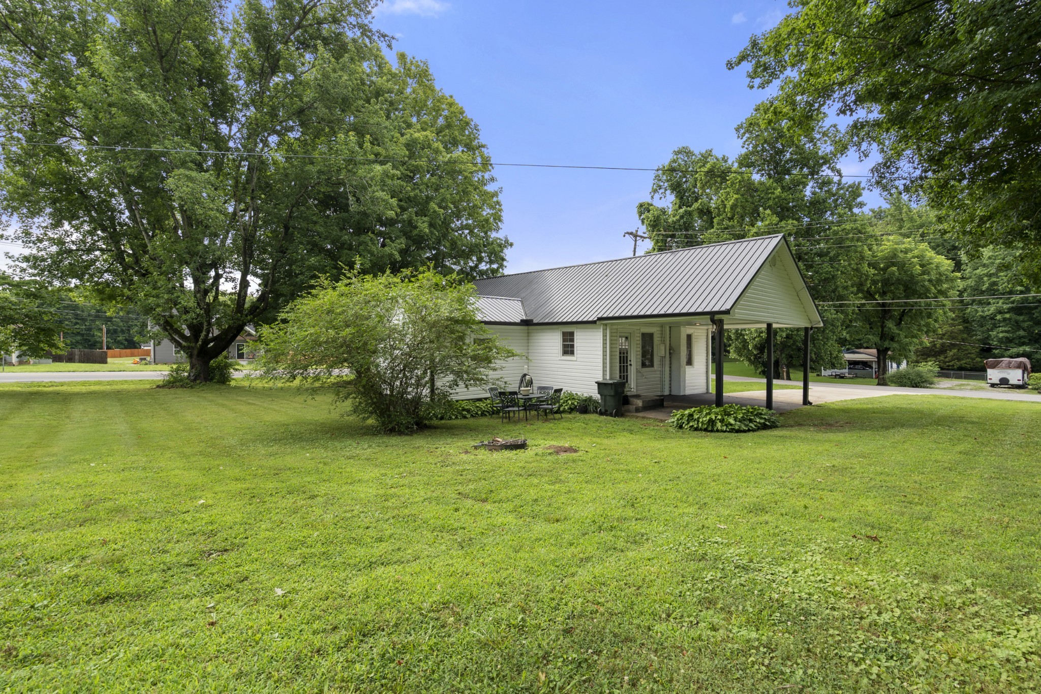 100 Brook Dr
