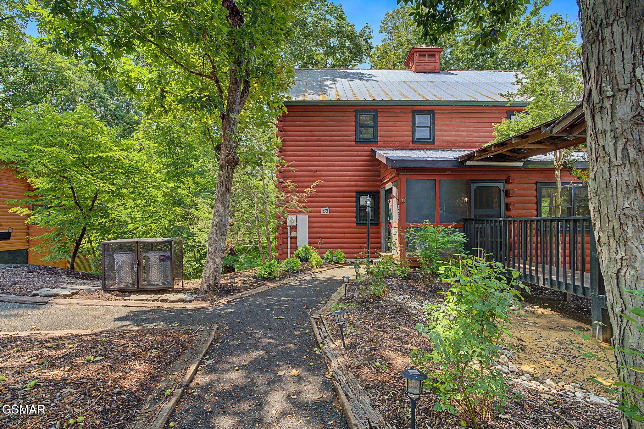 852 Bear Run Way
