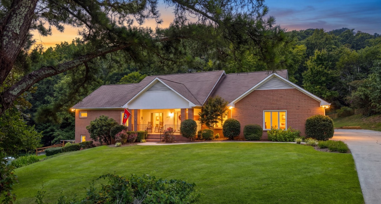 497 Cobblestone Creek Rd, NW