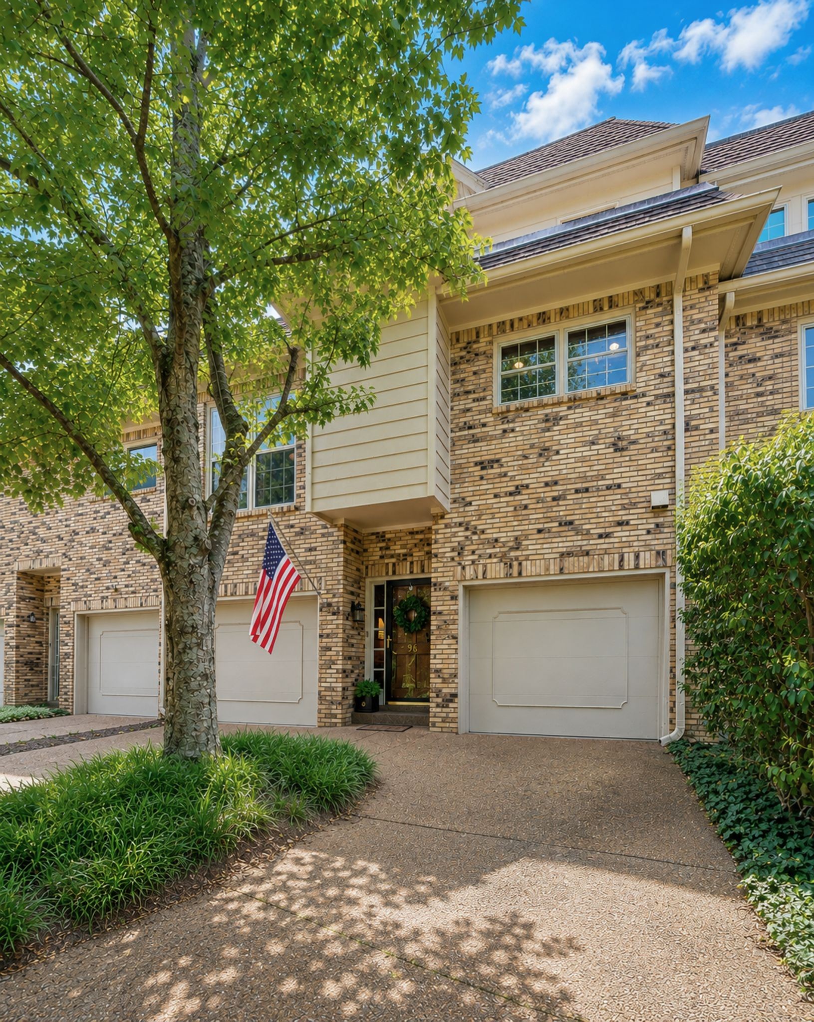 401 Bowling Ave
