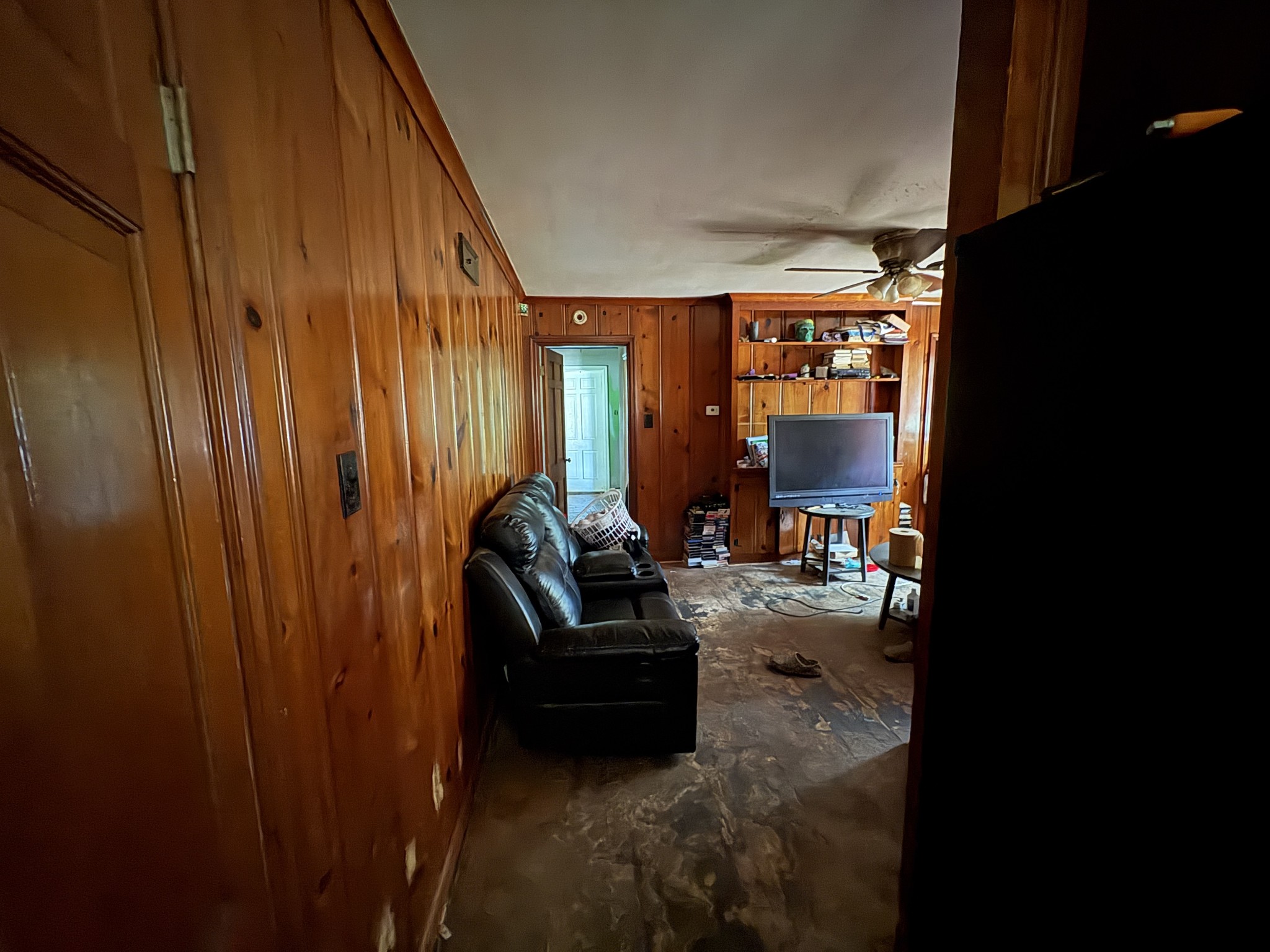 1348 Oakwood Dr