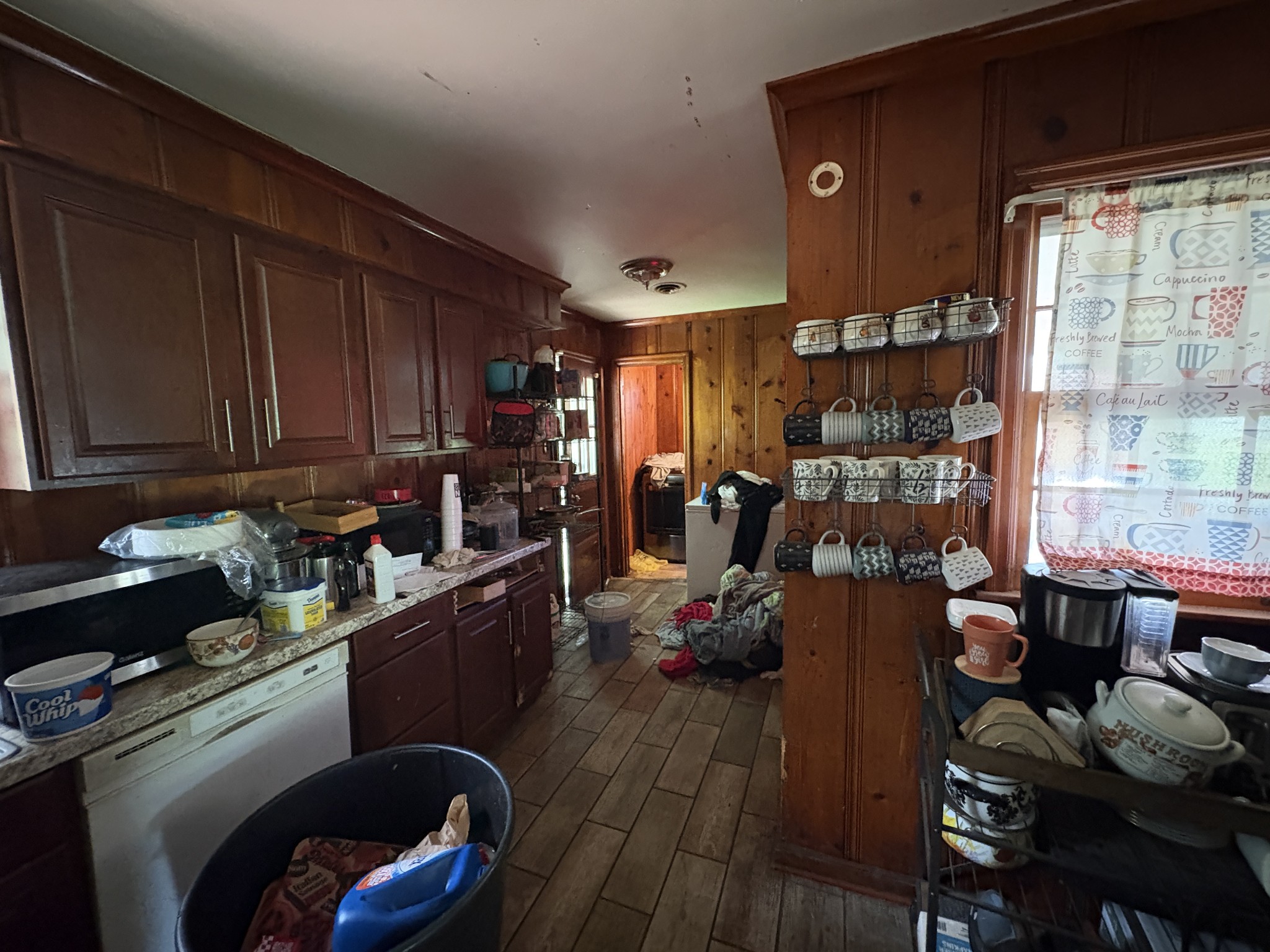 1348 Oakwood Dr