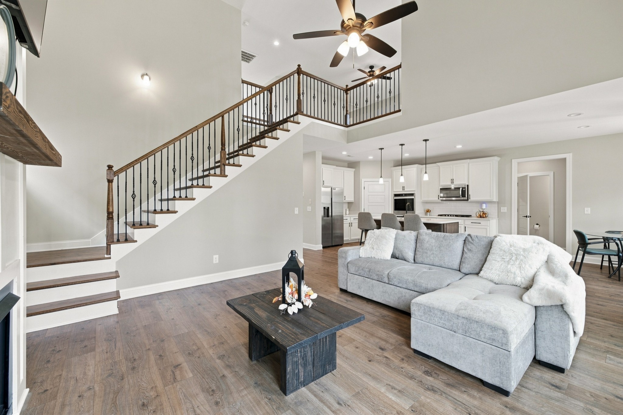 3009 Fanshaw Rd