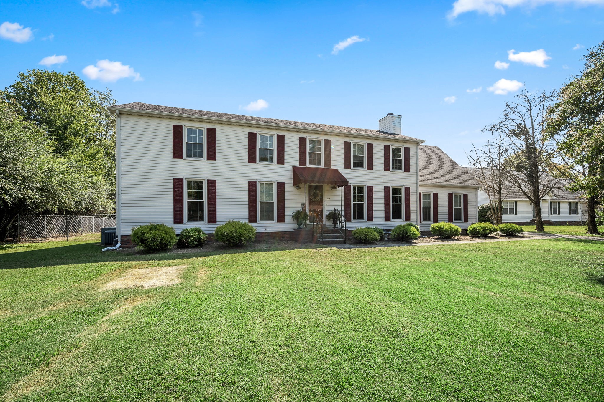 648 Greystone Dr