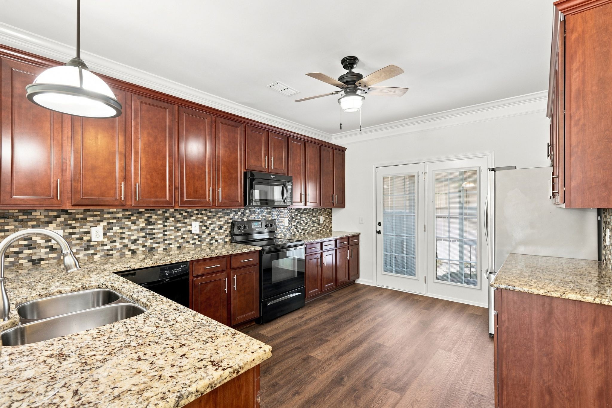 3003 Bienville Dr