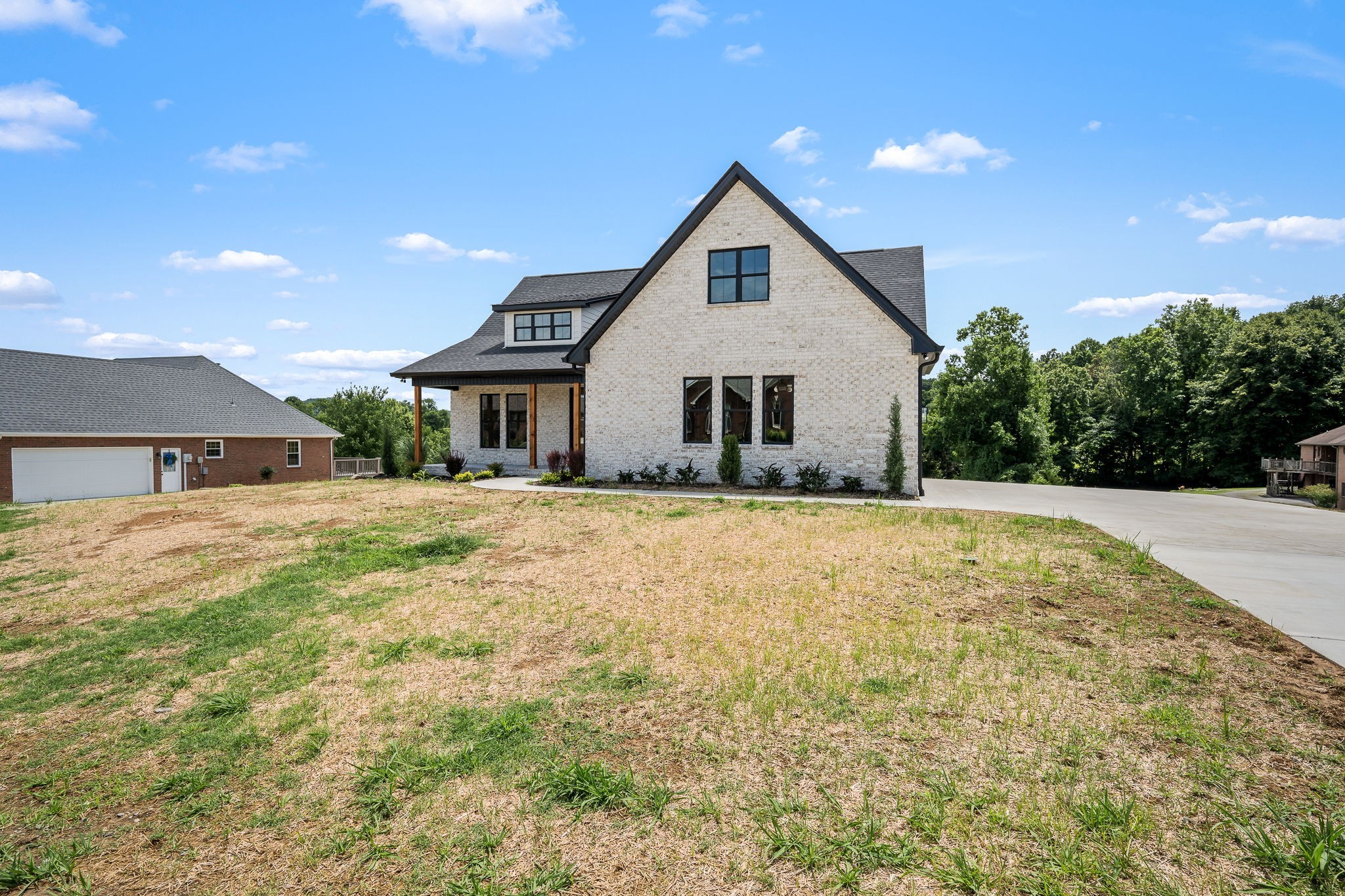 28 Houston Hills Dr