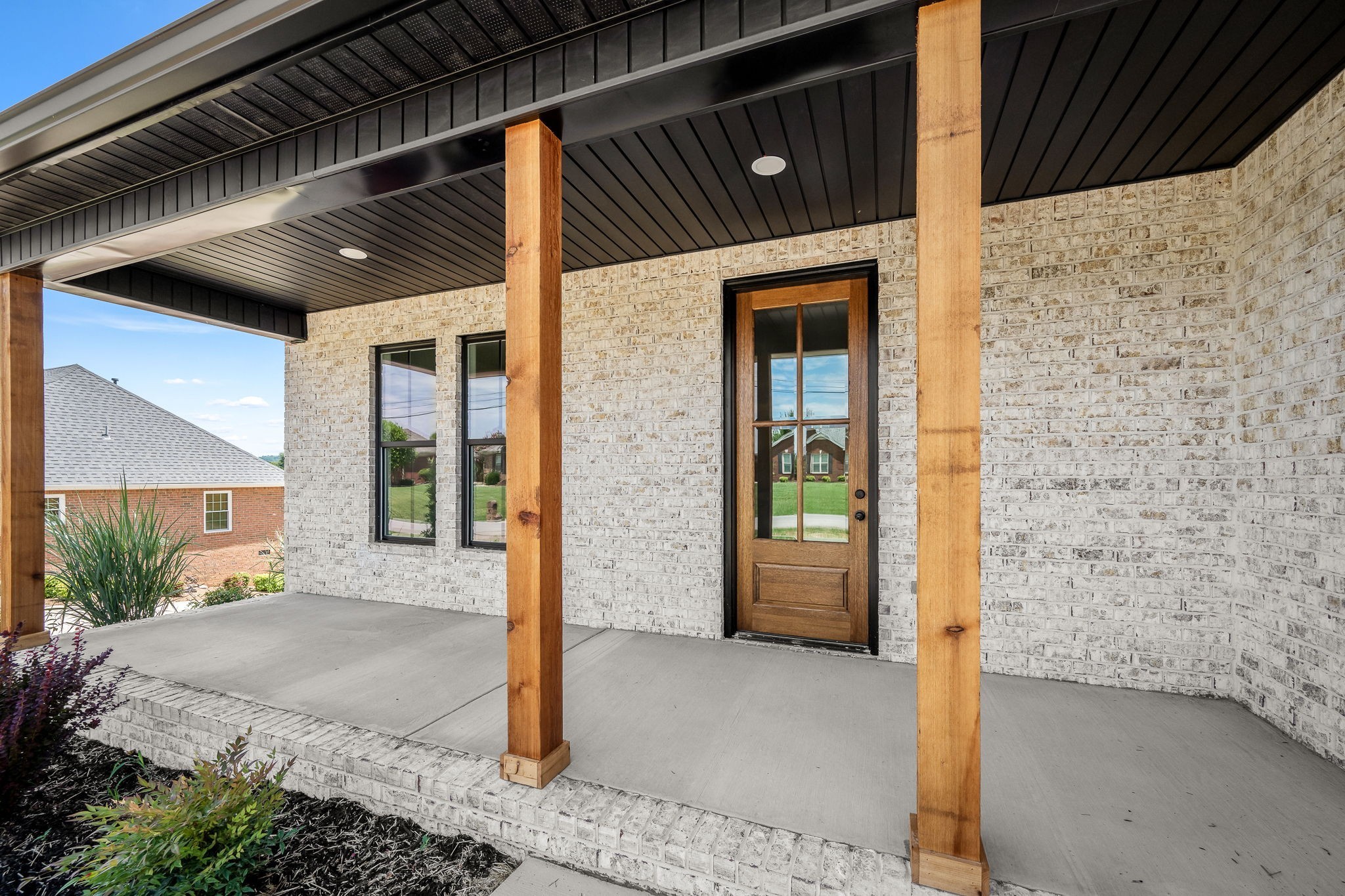 28 Houston Hills Dr