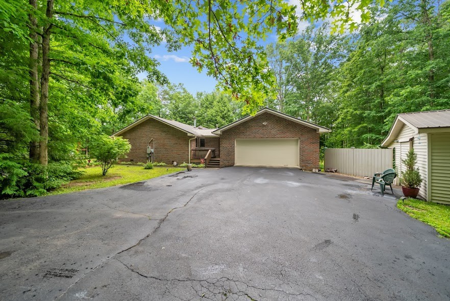 1320 Laurel Way