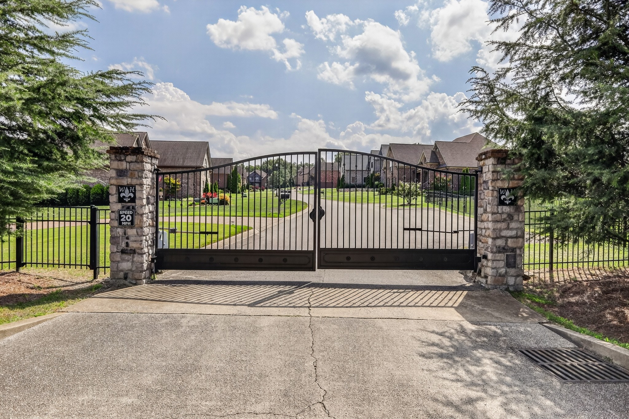 109 Waters Hill Cir