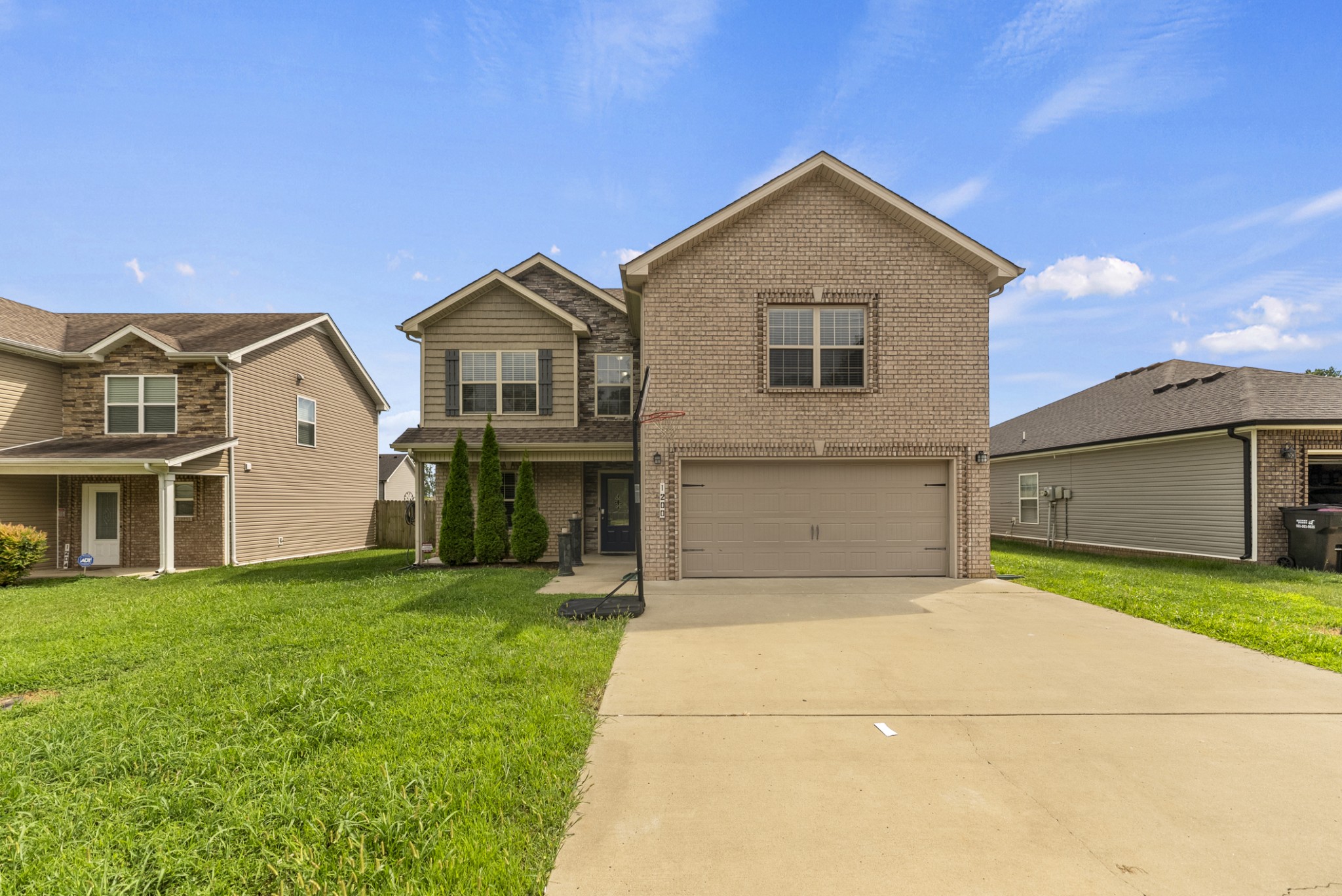1200 Gentry Dr