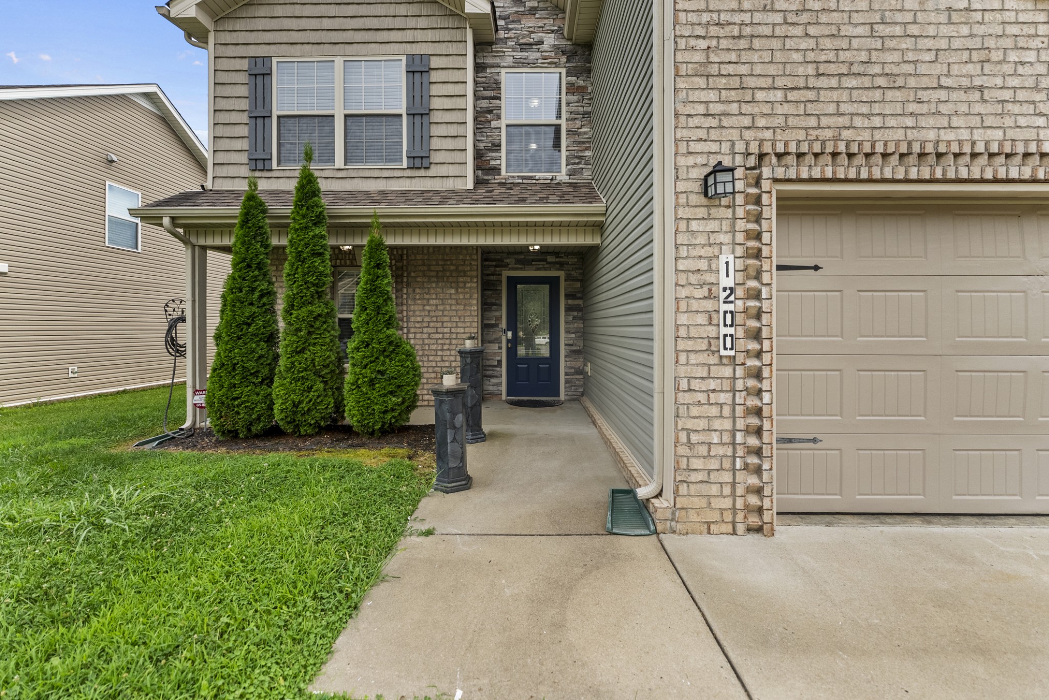 1200 Gentry Dr