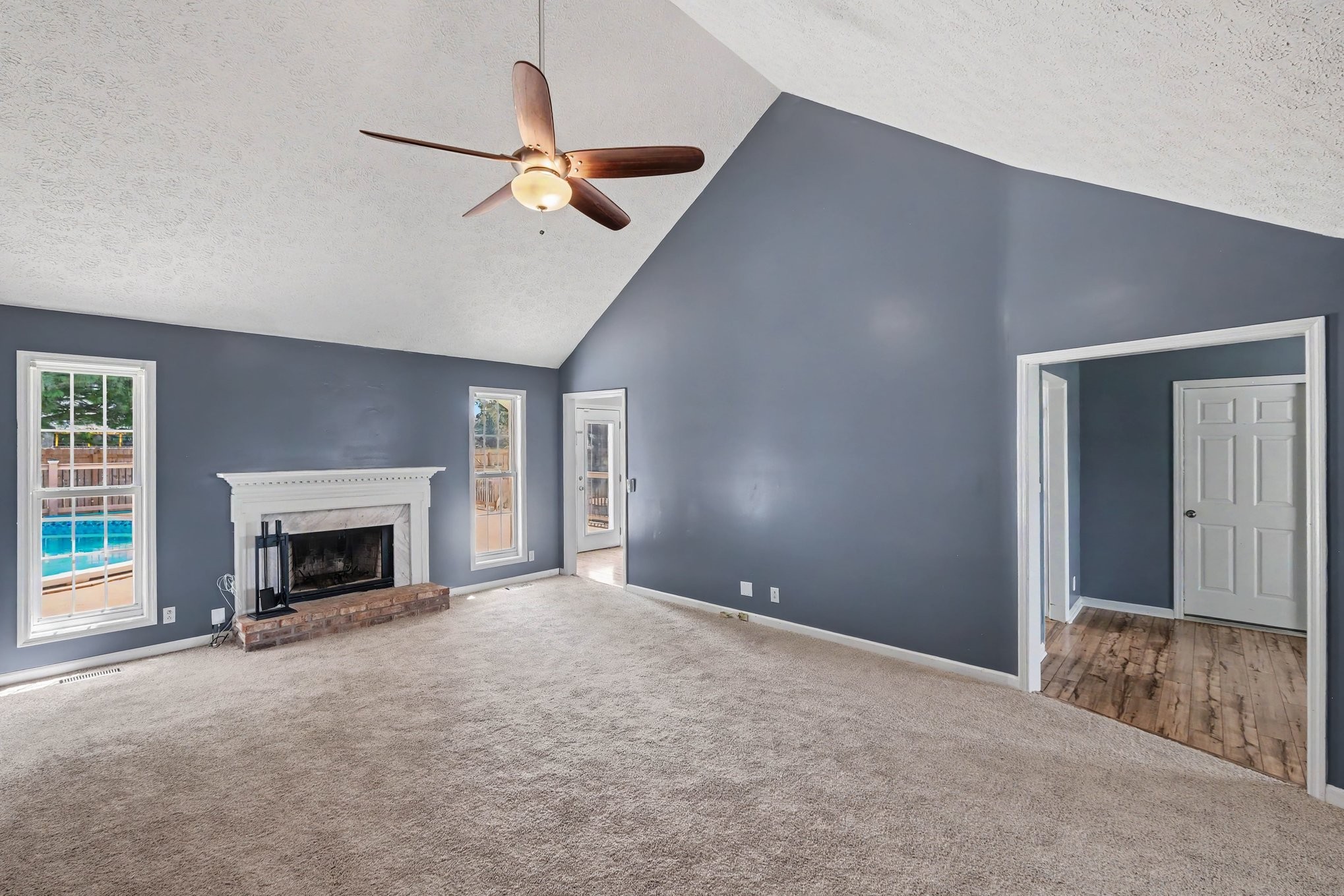 106 Dawn Ct