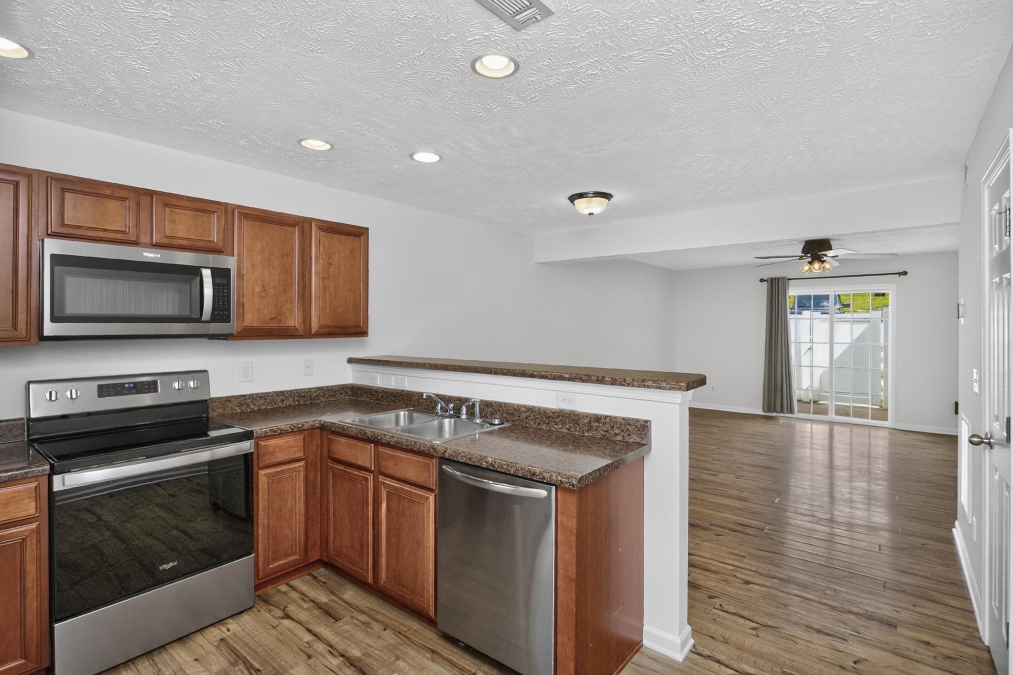 1503 Sprucedale Dr