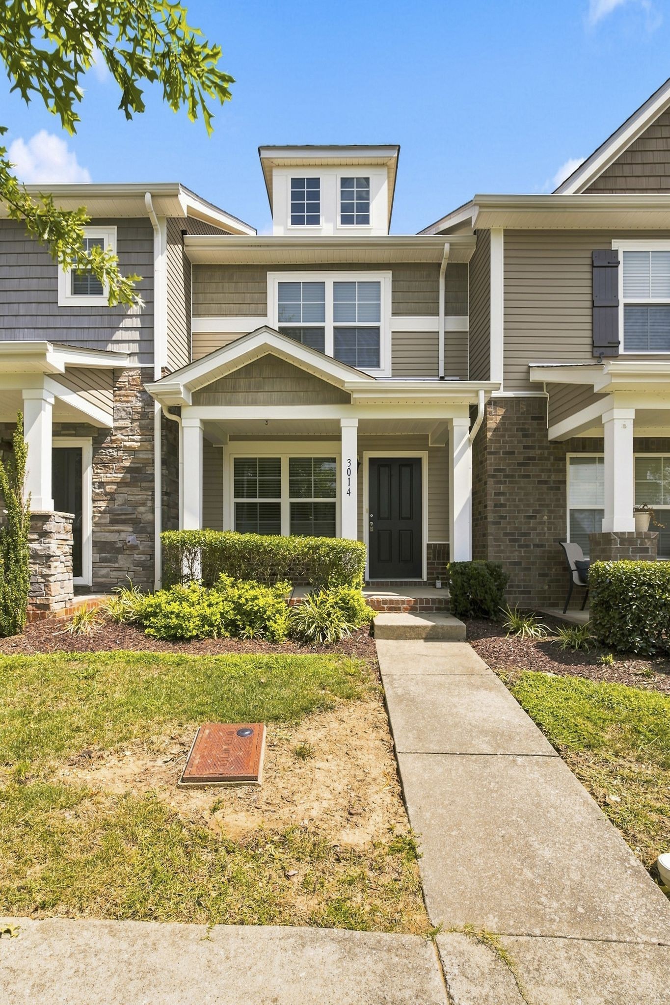 3014 Friars Trl