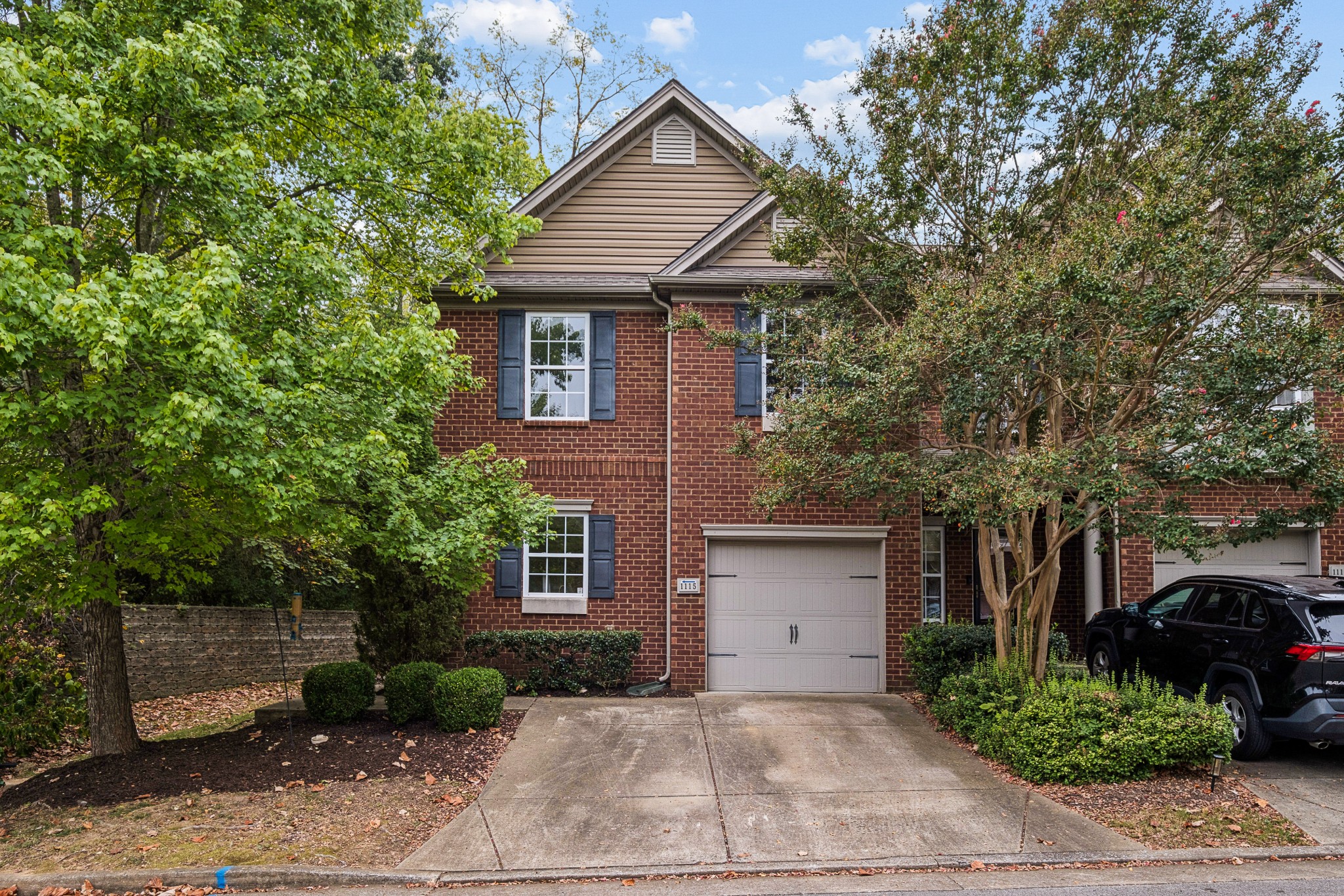 1115 Thorncrest Rd