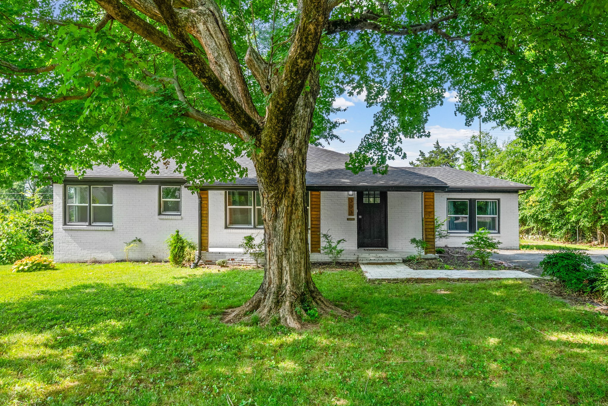 303 Jessie Ave