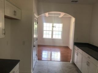822 Conger St