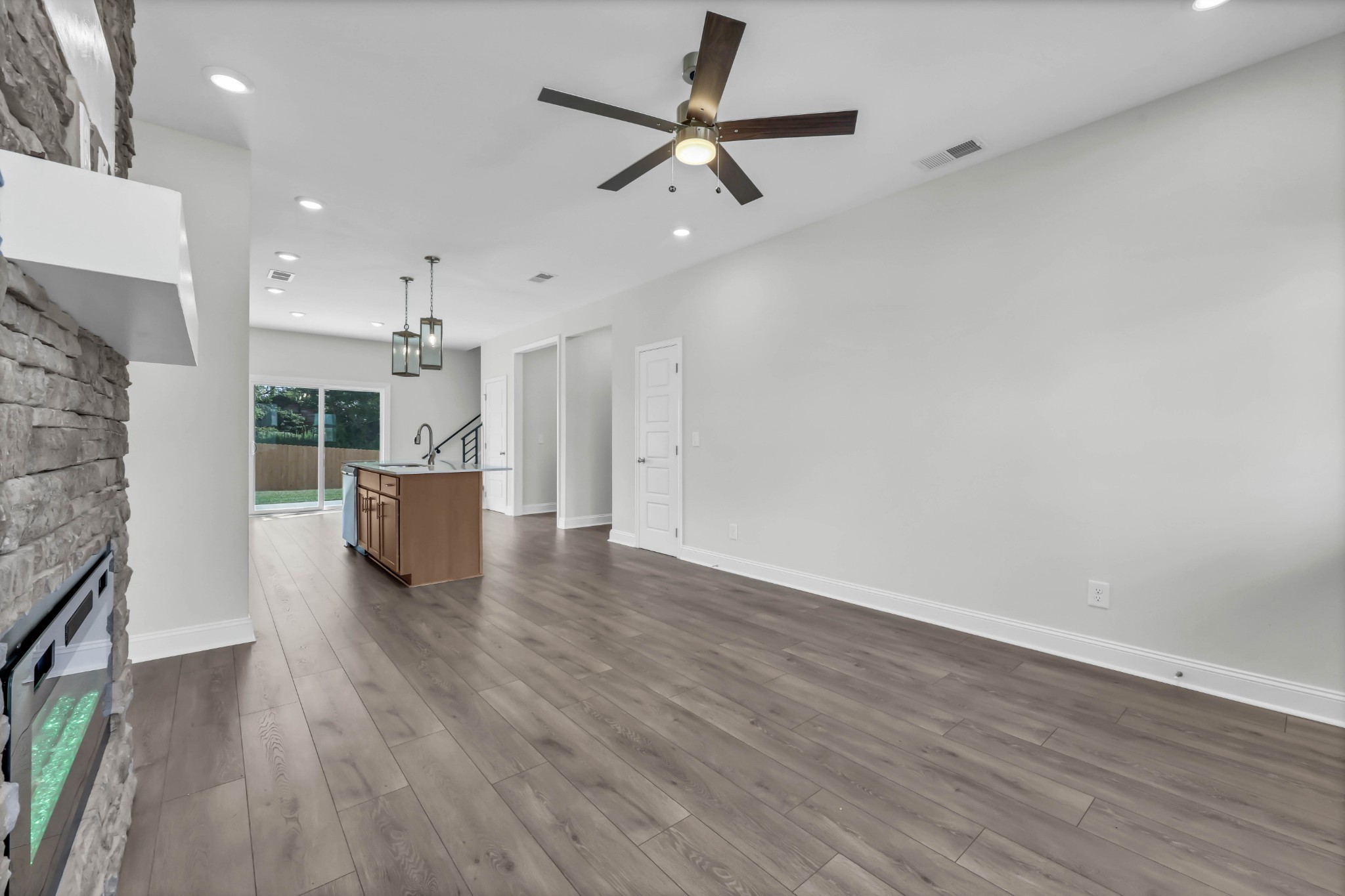 2681 Brewster Dr