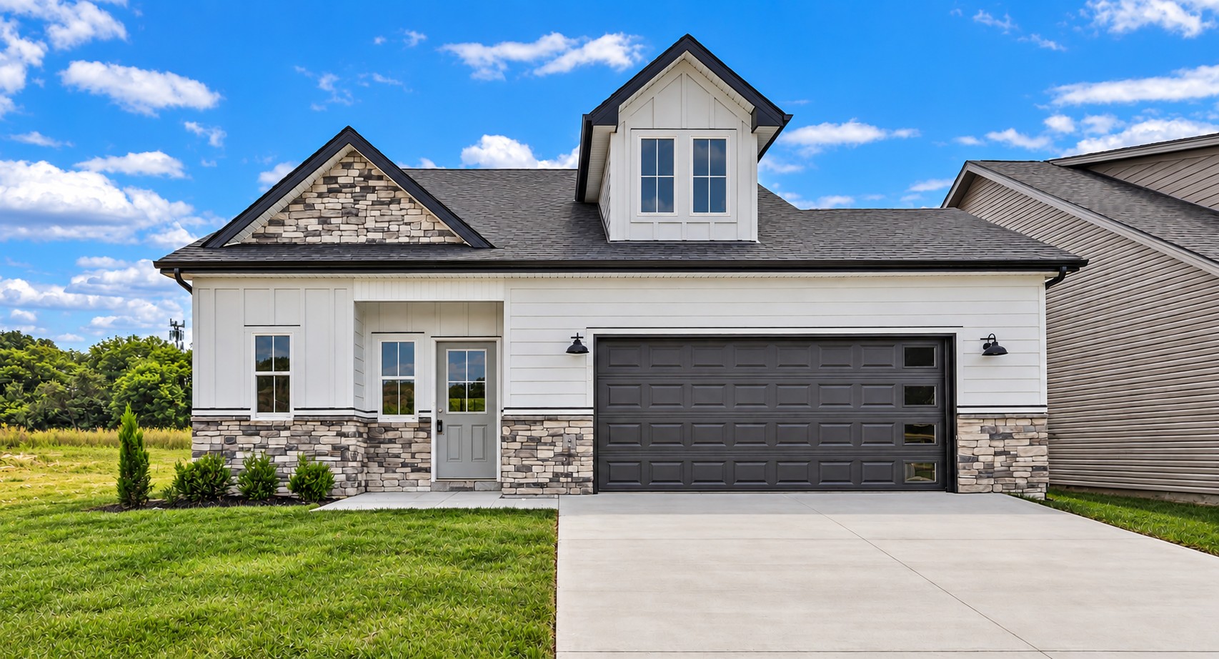 2737 Brewster Dr