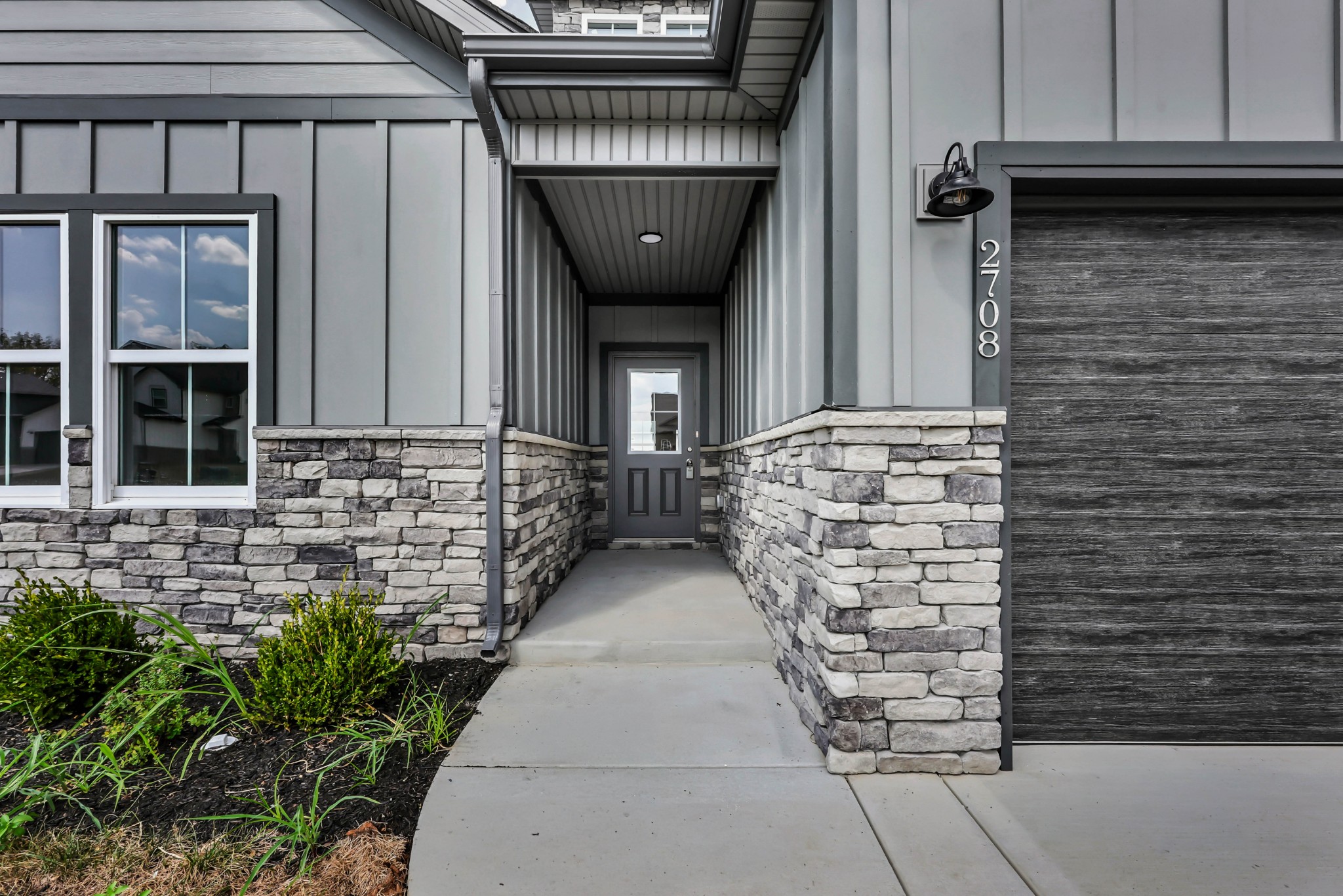 2708 Brewster Dr