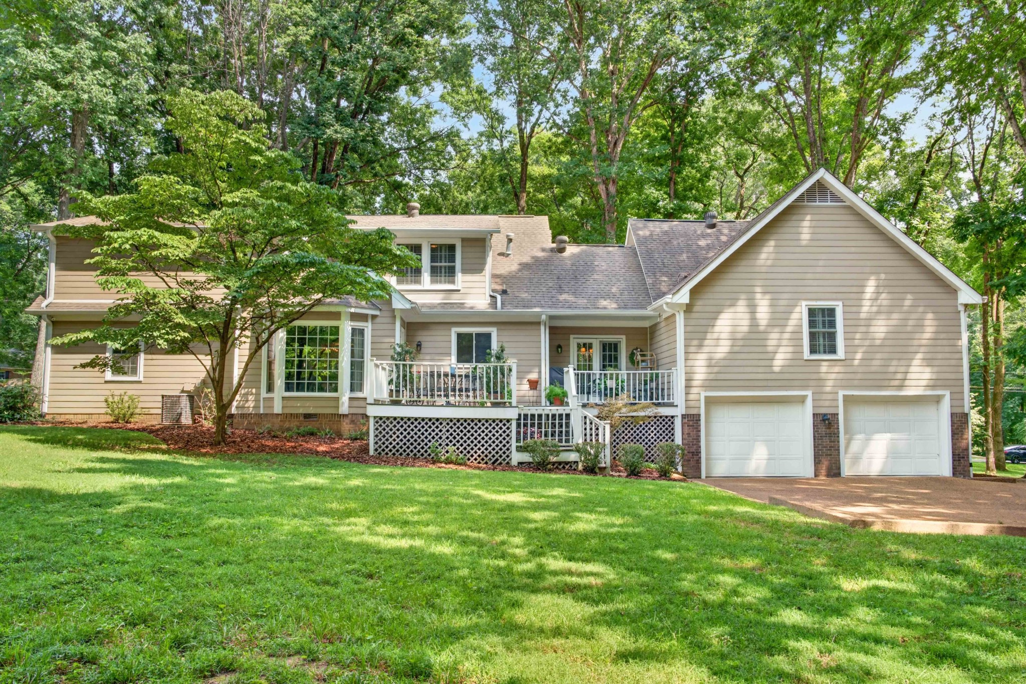 208 Hidden Lake Rd