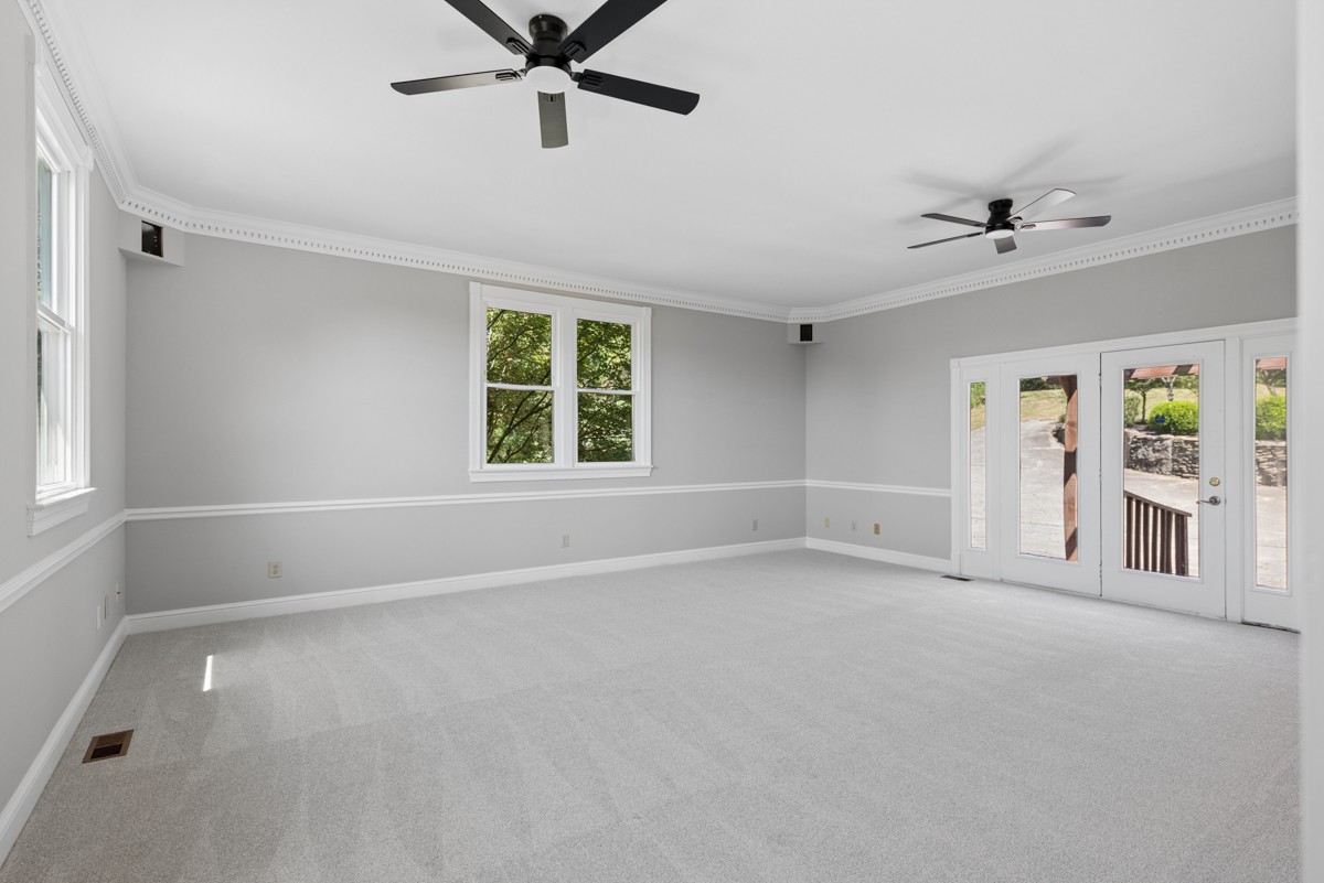 1130 Wrights Ln