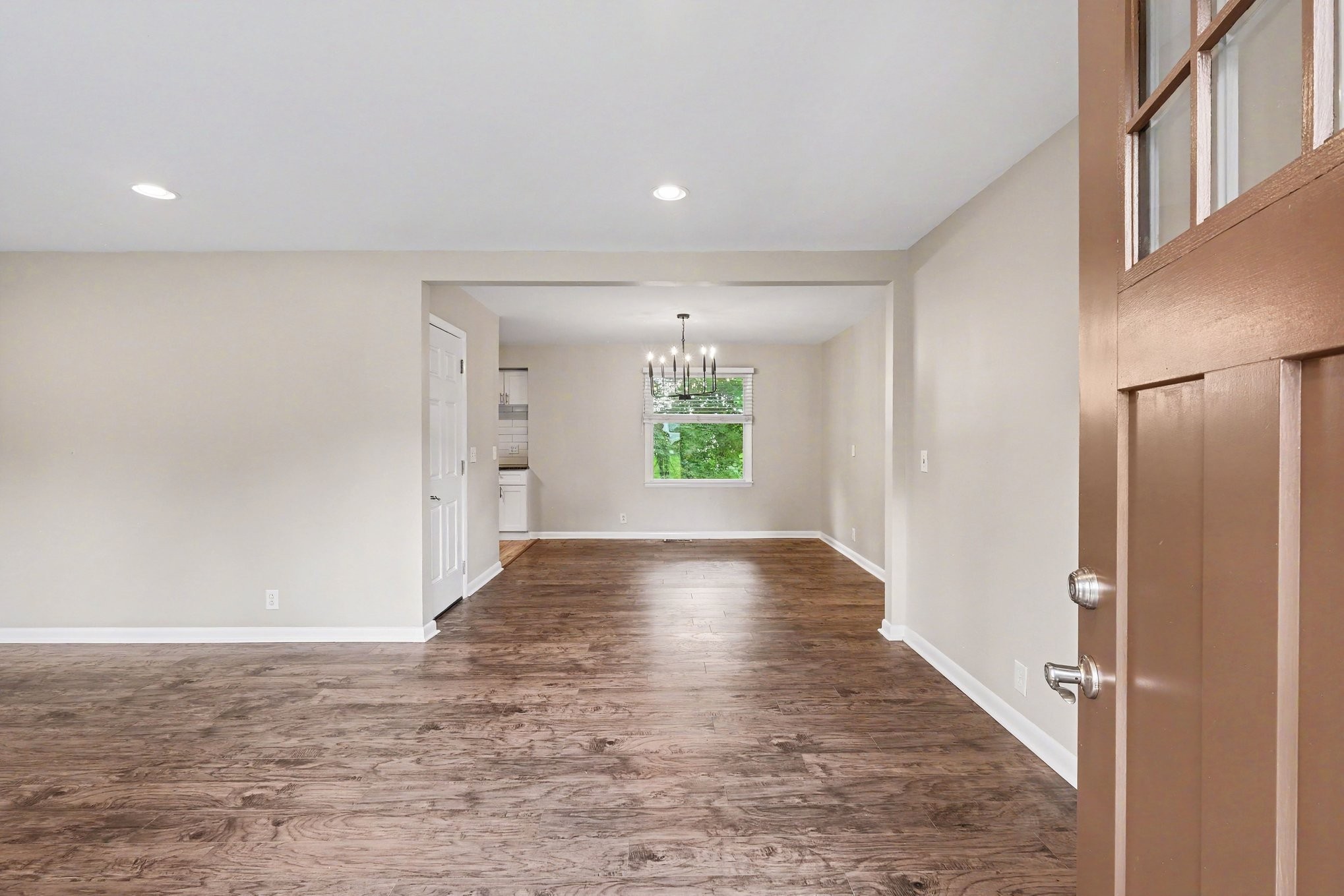 2433 Rychen Dr