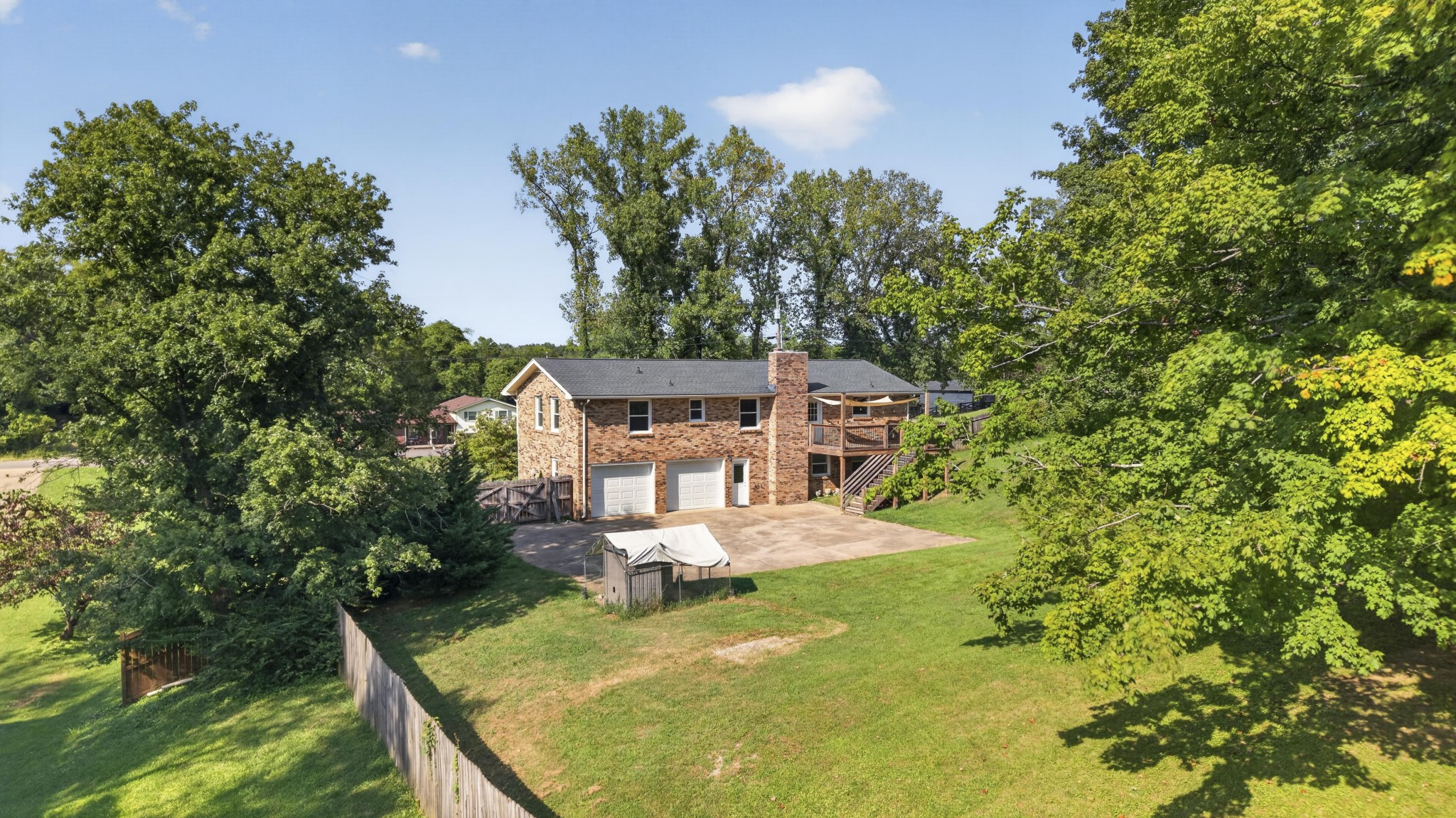 713 Hillbrook Dr
