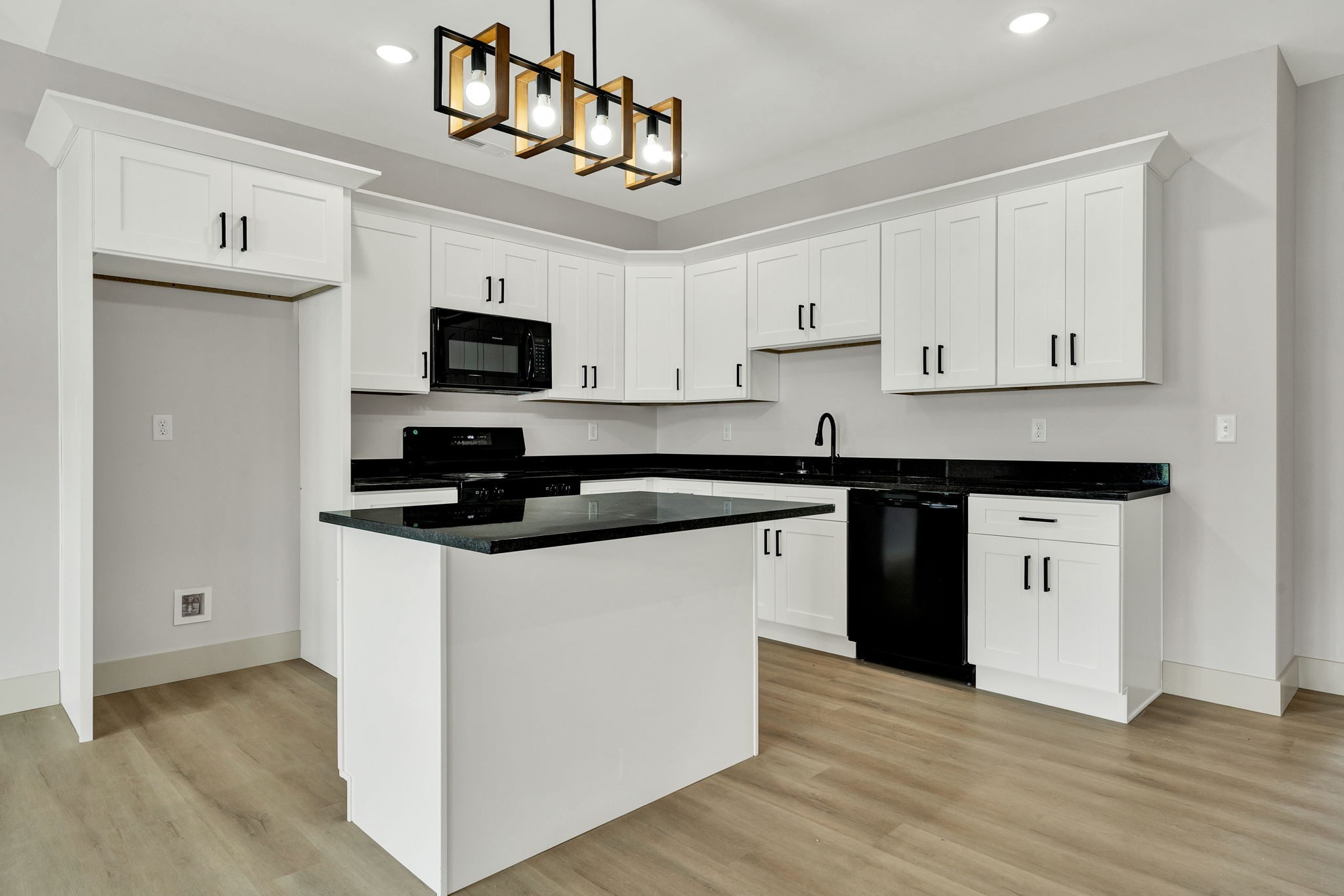 1080 Congress Parkway, N