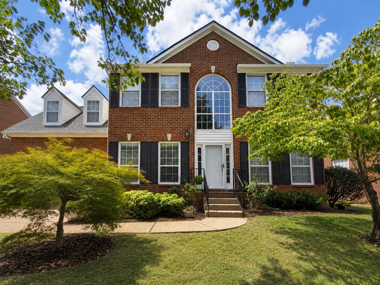 7020 Meadow Ridge Cir