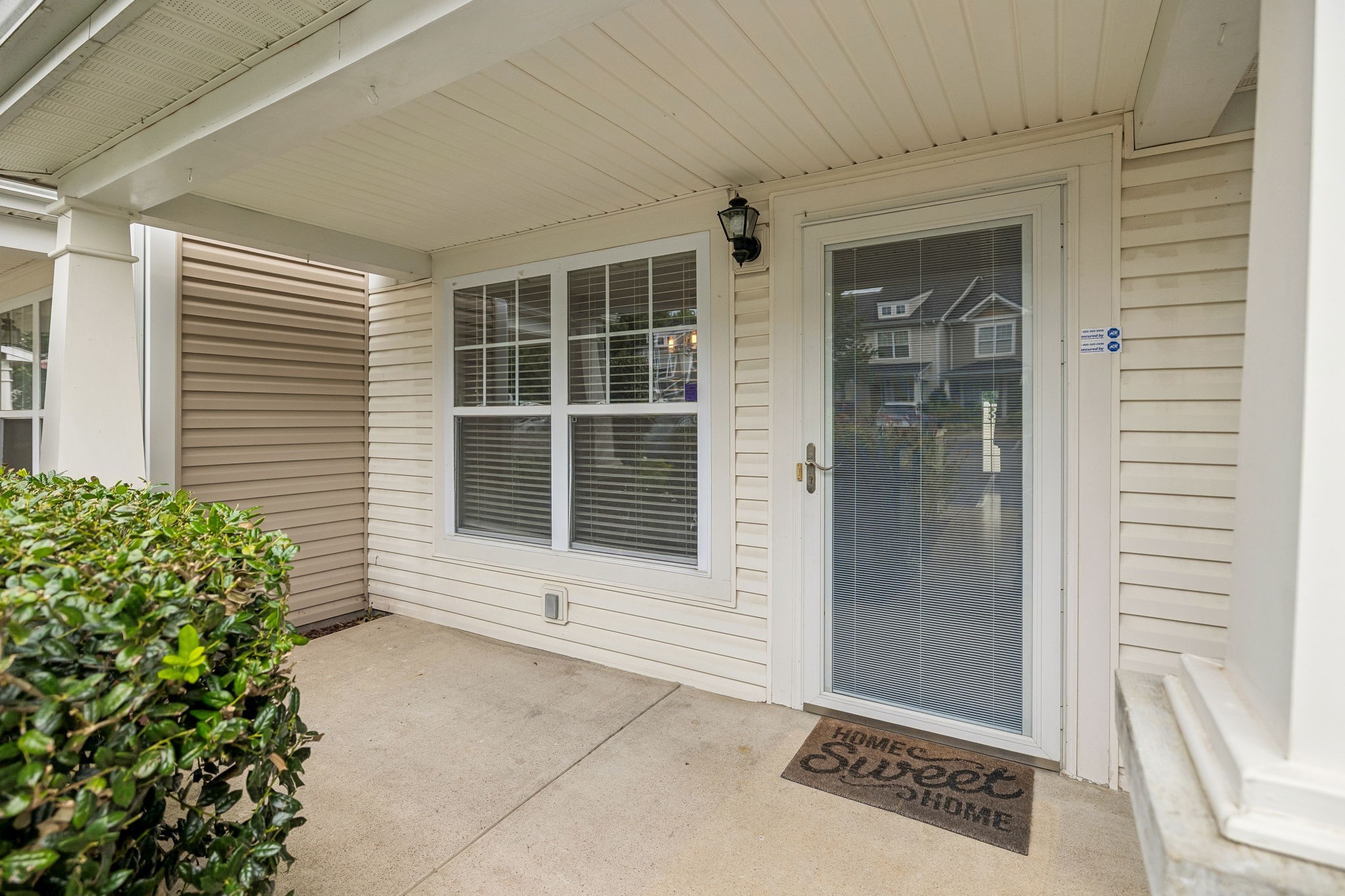 121 Shadow Glen Dr