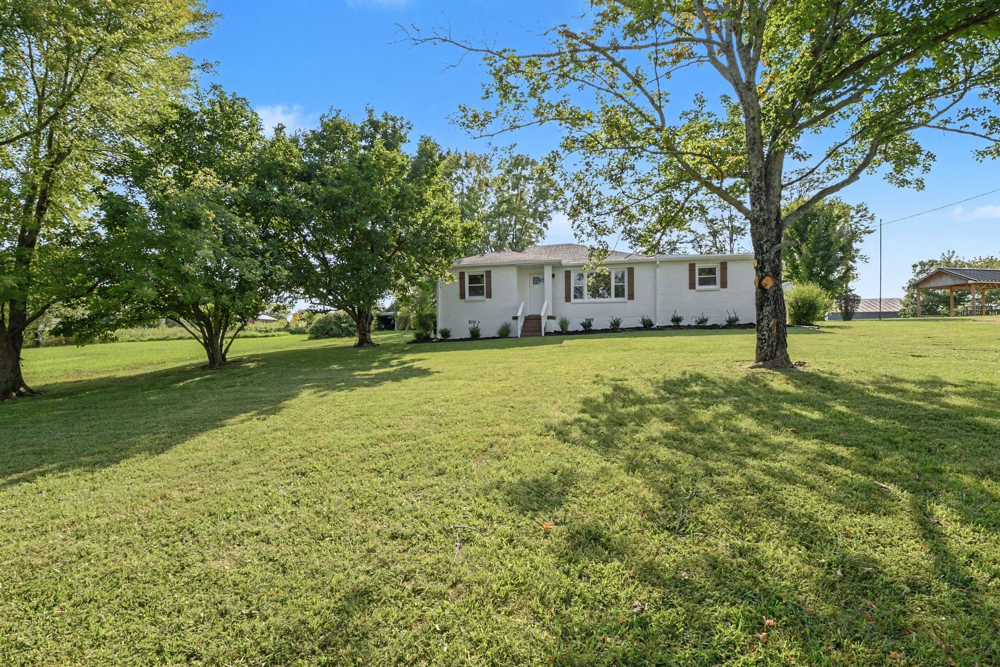 5672 Highway 161