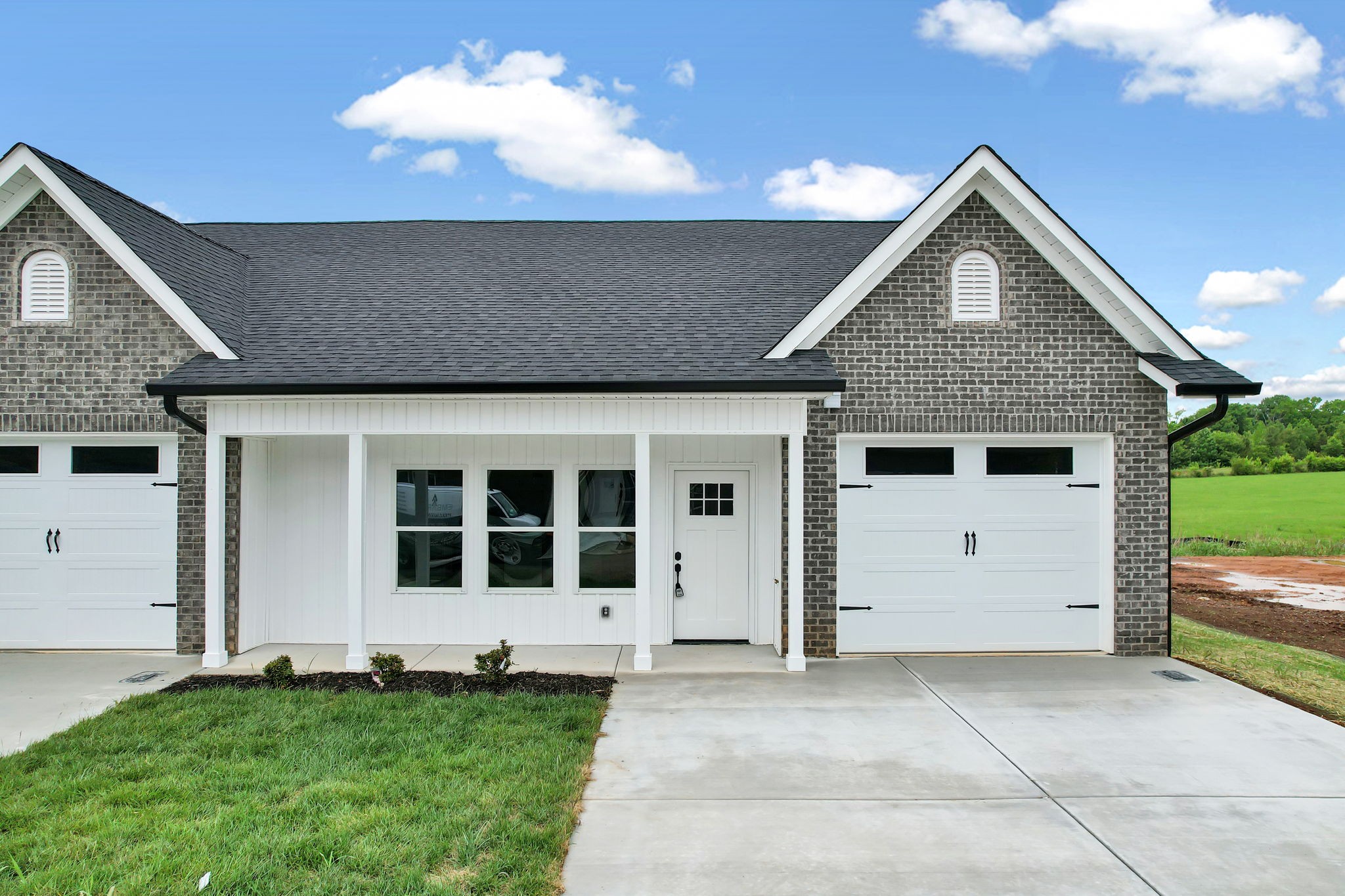 1080 Congress Parkway, N