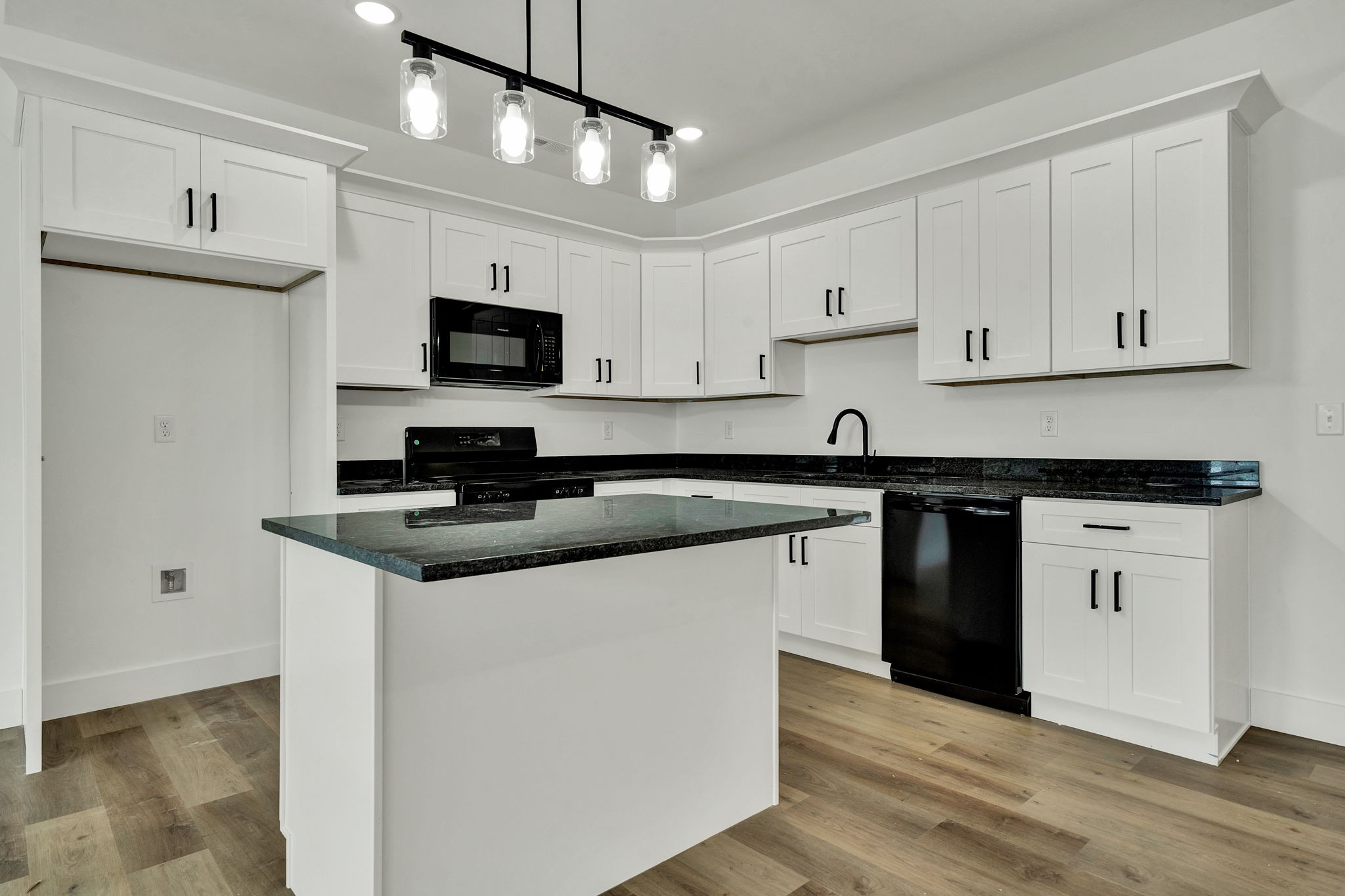 1080 Congress Parkway, N