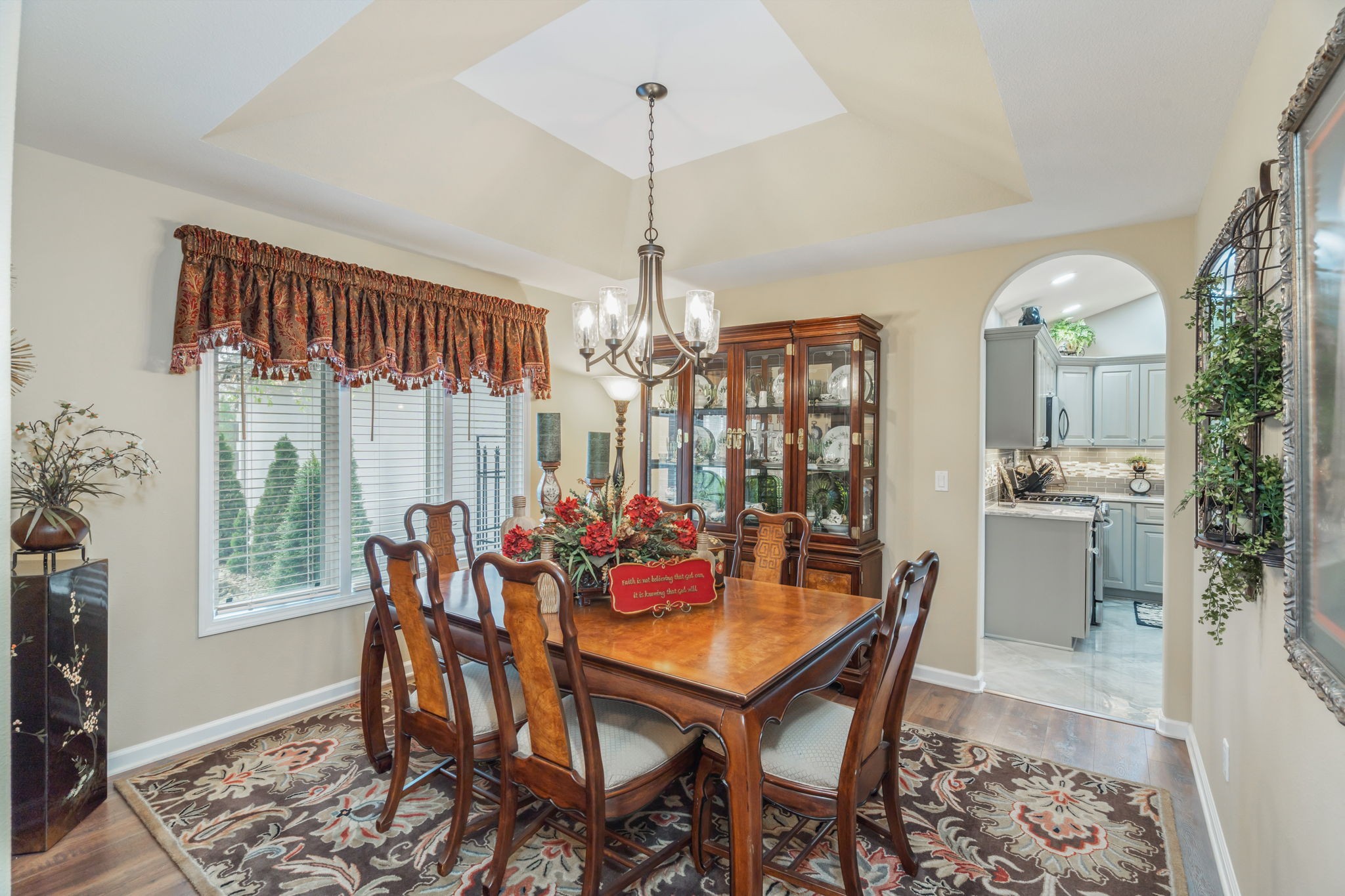 187 Forest View Dr