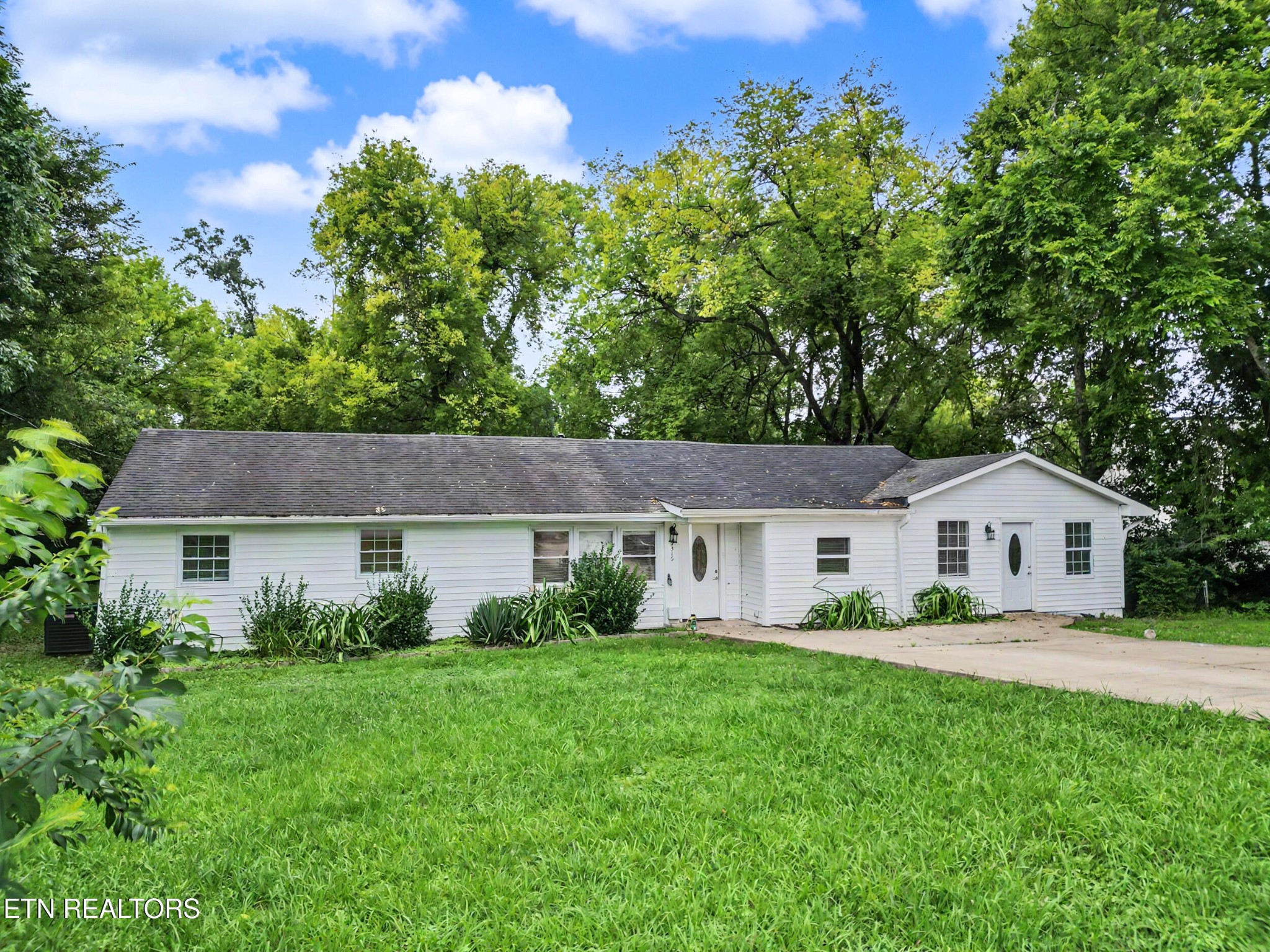 5315 Marguerite Rd
