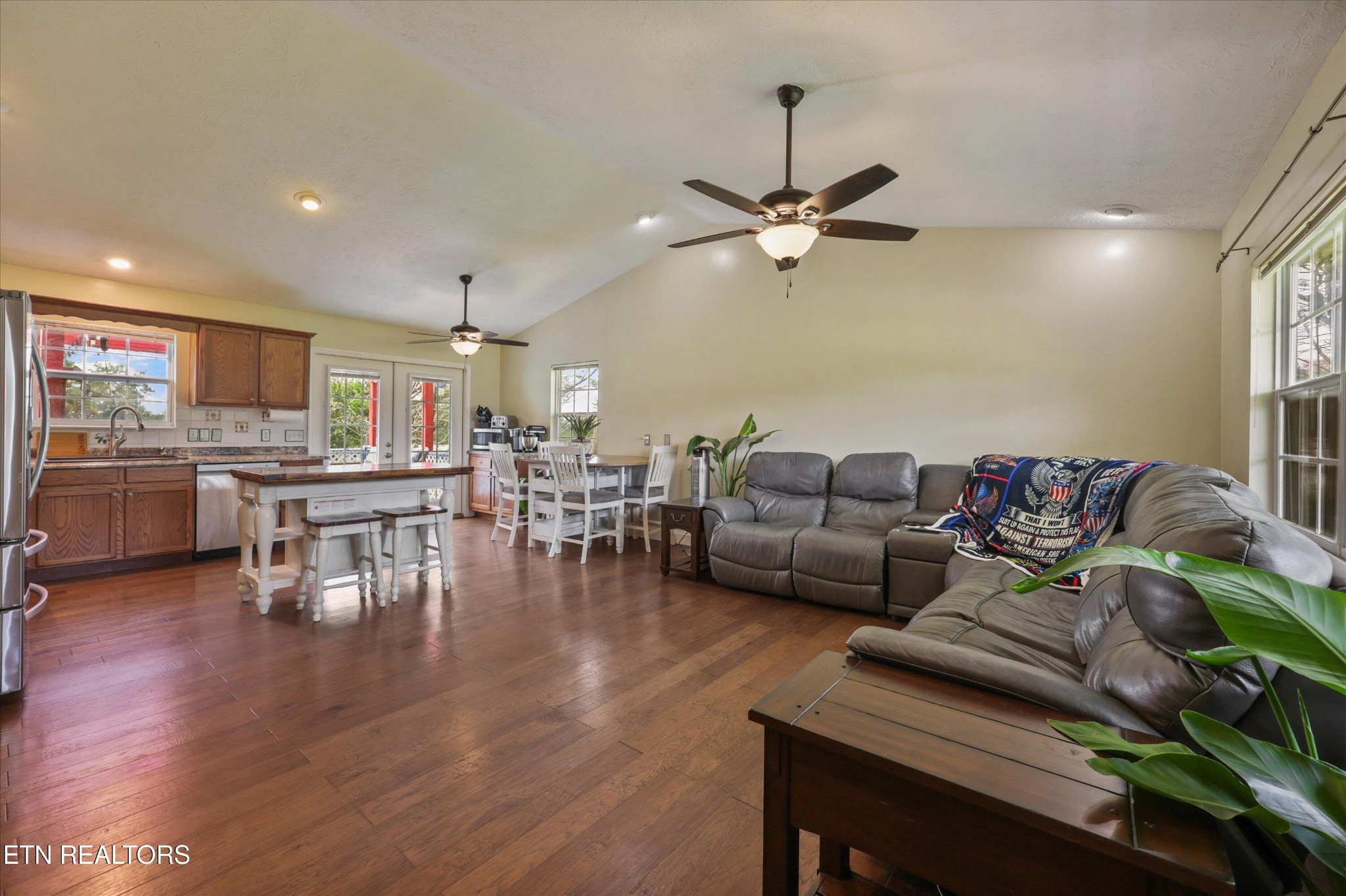 220 Autumn Lane