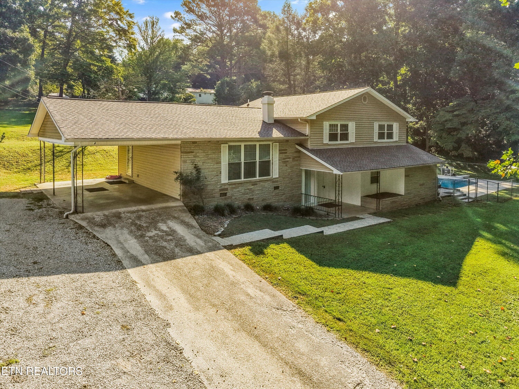 155 Chestnut Hill Rd