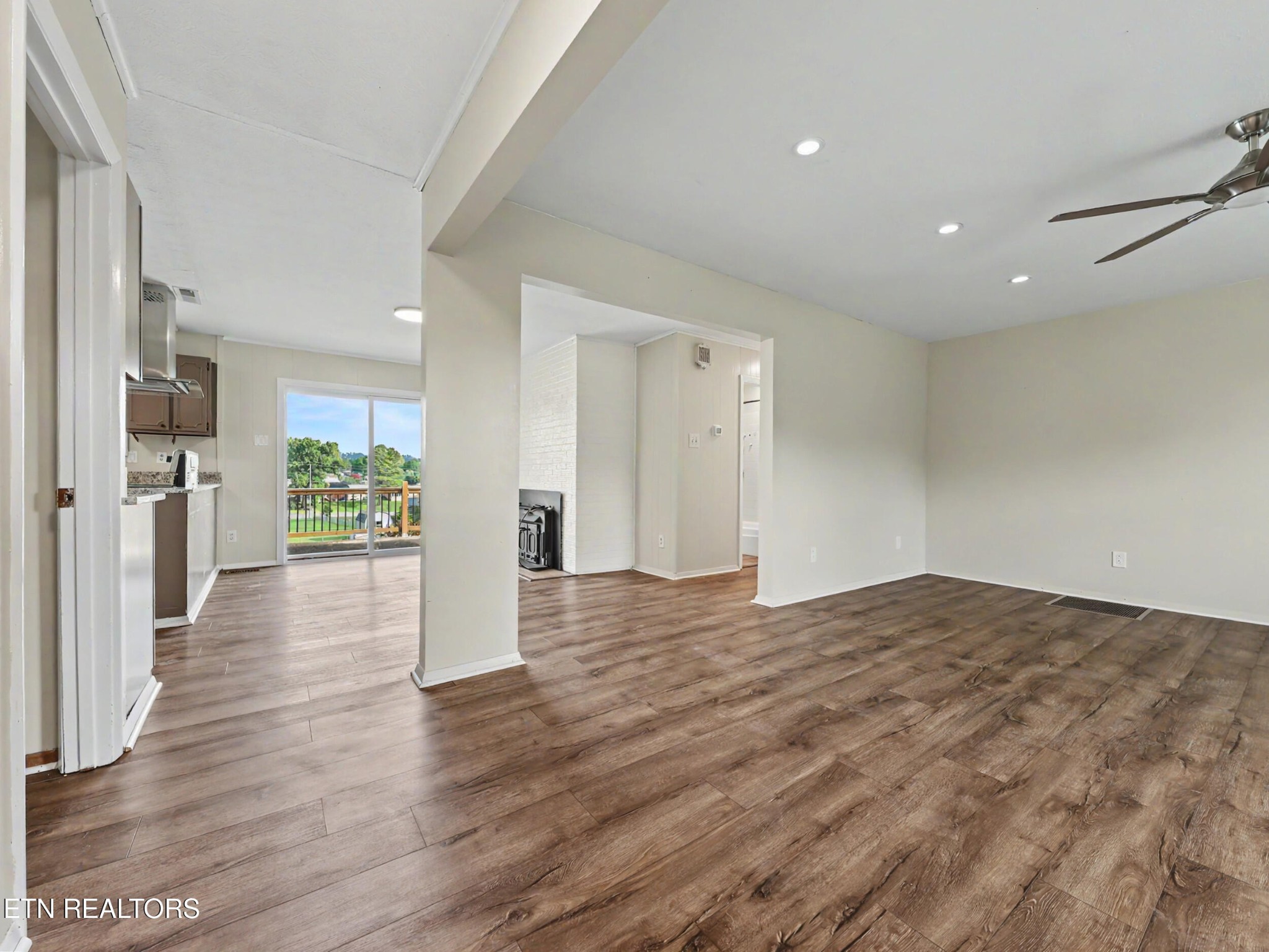 3717 Splendor Drive
