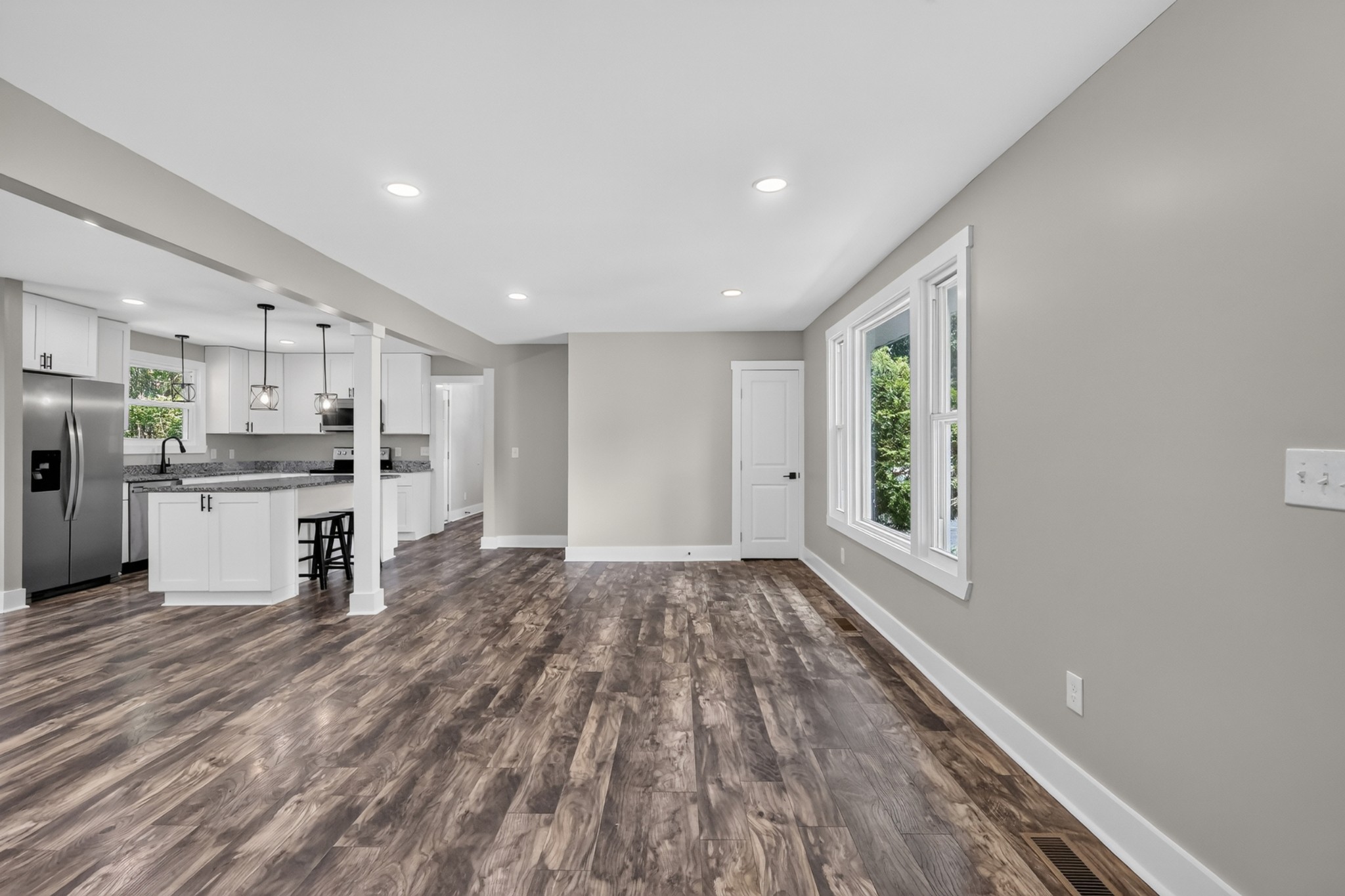 7302 Henry Dr