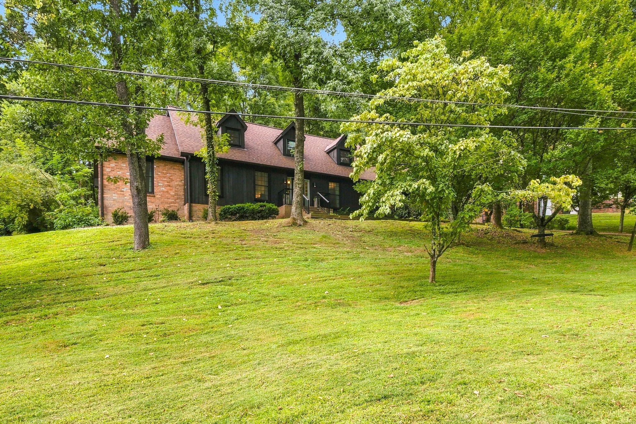 5117 Dorchester Cir
