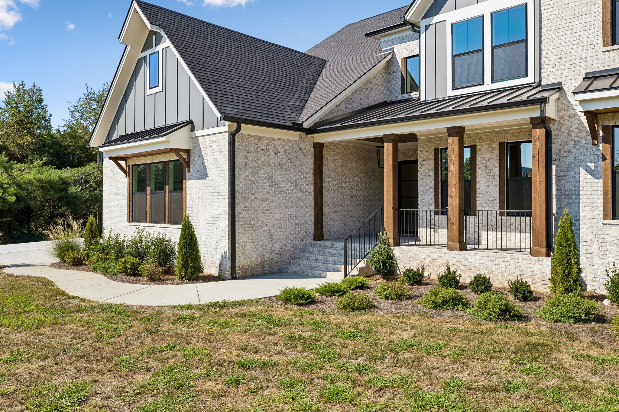 1709 Wilson Pike