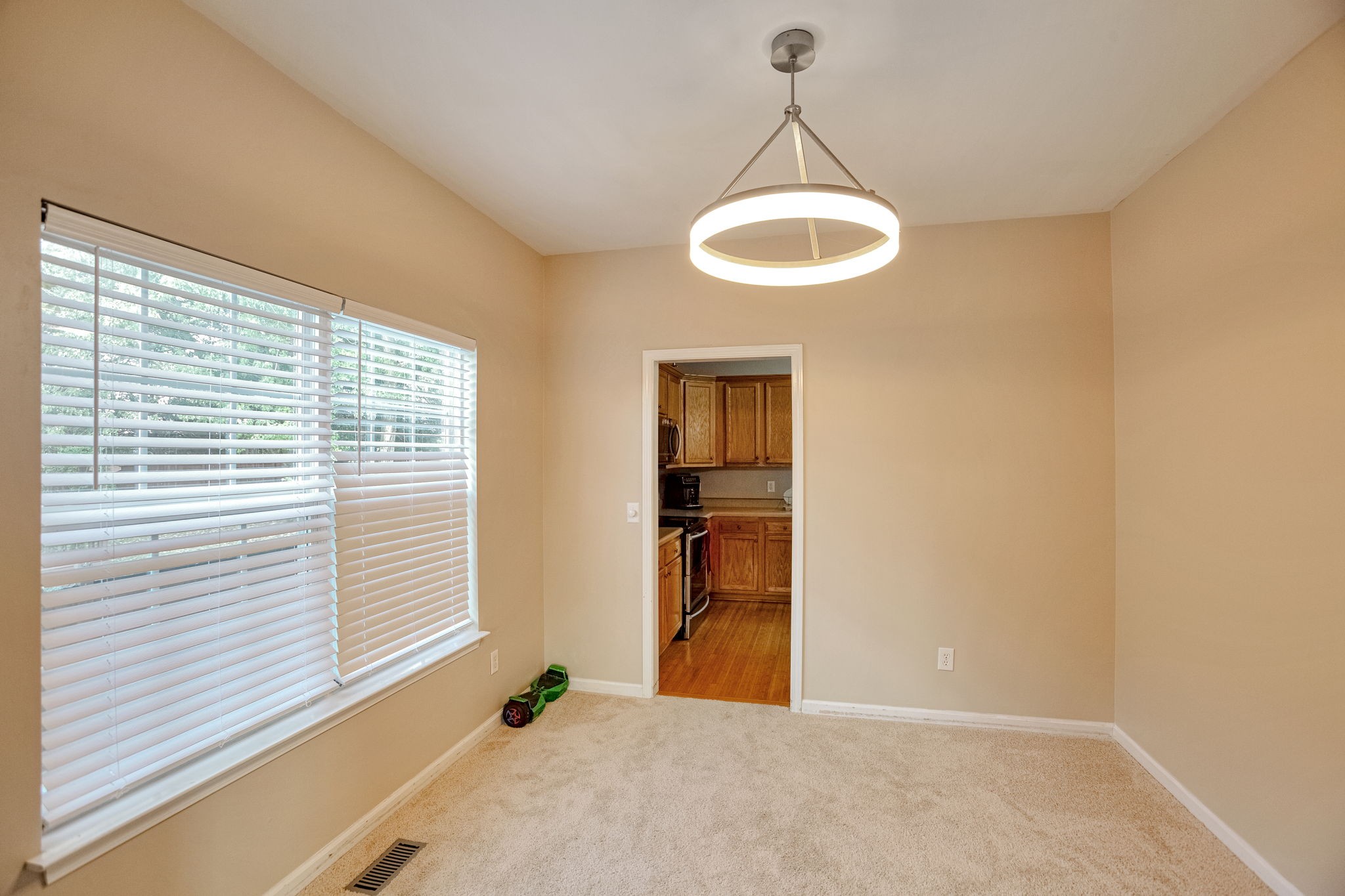 121 Claybrook Ln